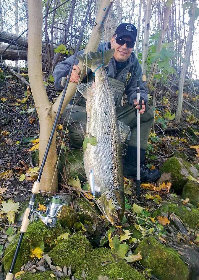 Lõhekütt, ära unusta püügiaruannet! Foto: German Sajapin