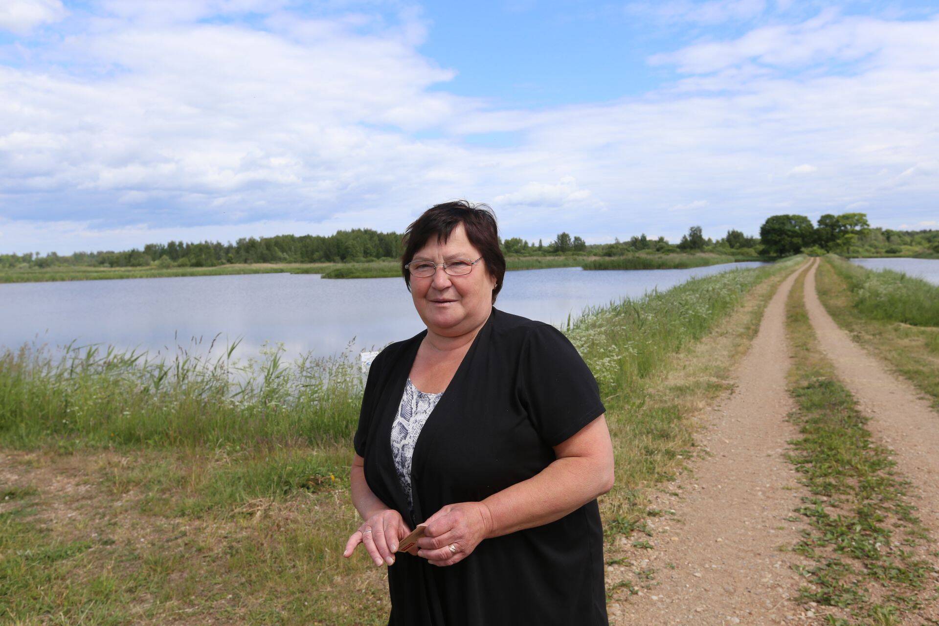 FIEna tegutsev Riina Kalda kasvatab Tartumaal Haaslava kalatiikides karpkala, aastas müüb ta umbes 20 tonni kaubakala.