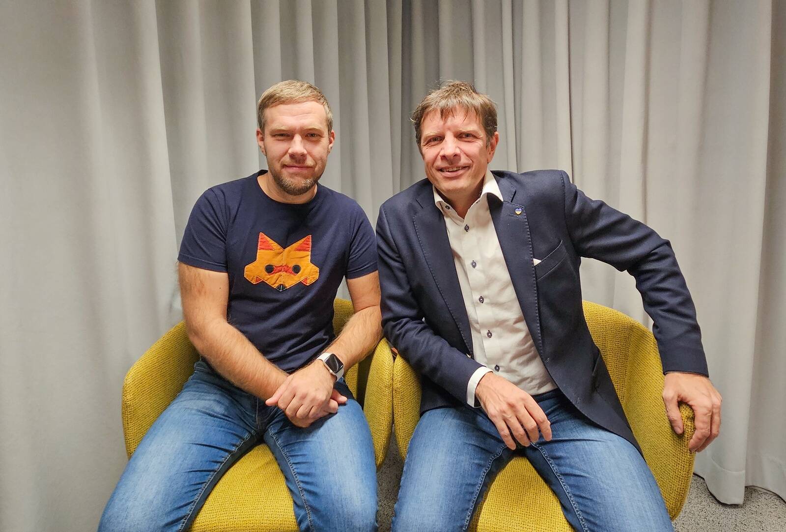 Veebimajutuse partnersuhete juht Tõnis Bramanis ja saatejuht Priit Kallas Dreamgrow Digitalist.