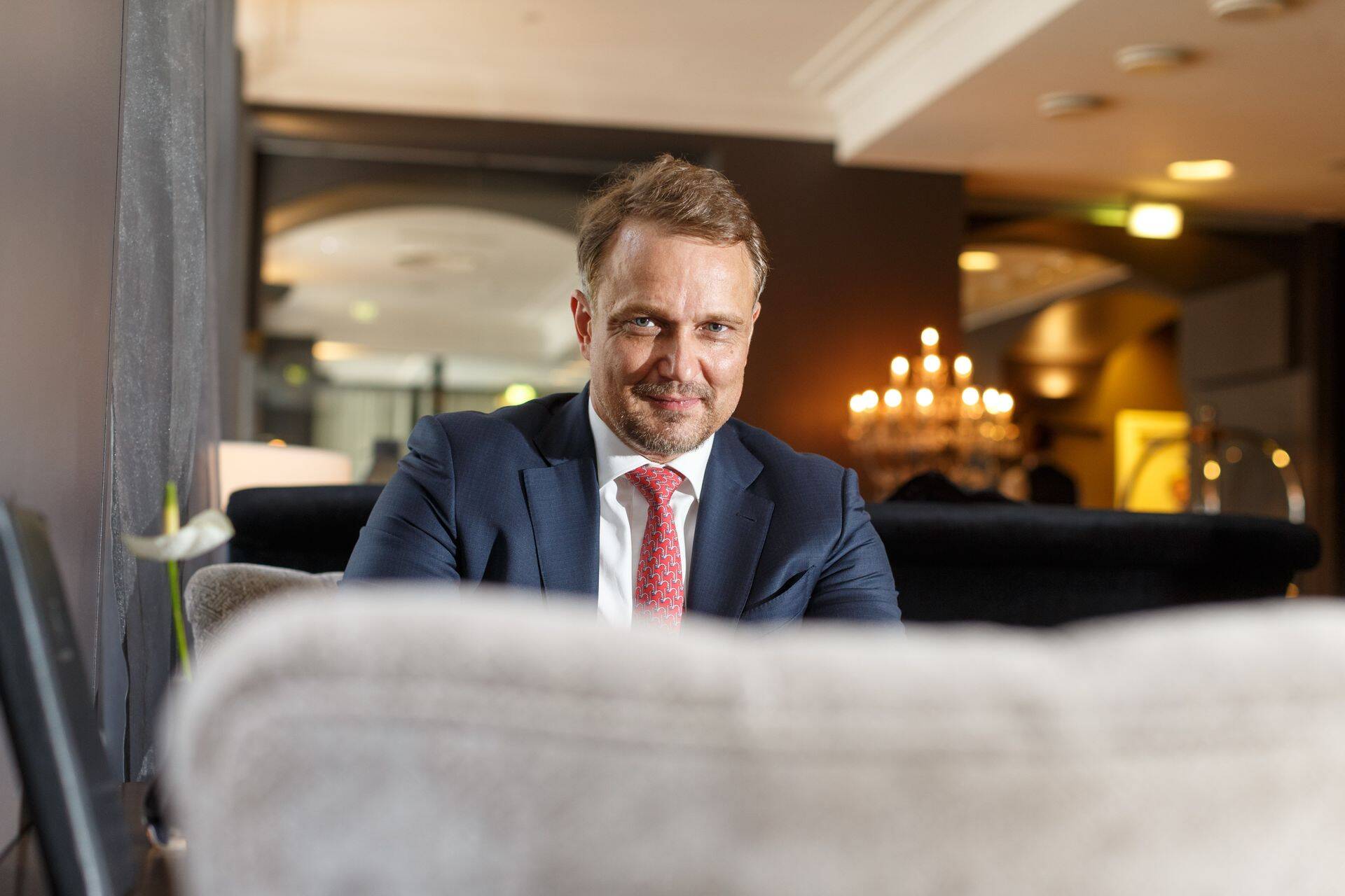Ligikaudu poolteist aastat rahvusvahelist pesuäri juhtinud Indrek Rahumaa (pildil) leidis nüüd enda asemele uue tippjuhi.