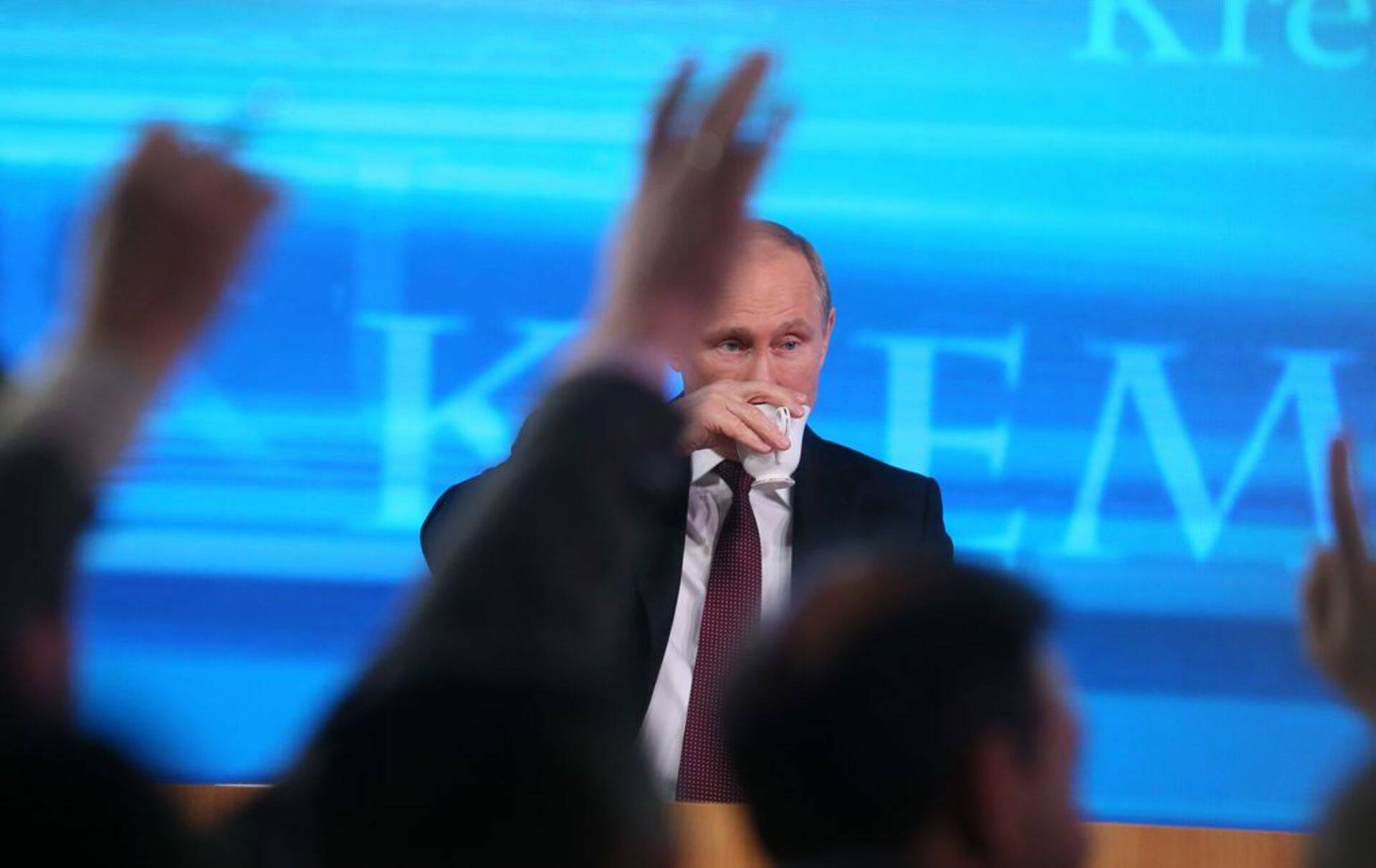 Vladimir Putin 2013. aasta pressikonverentsil.
