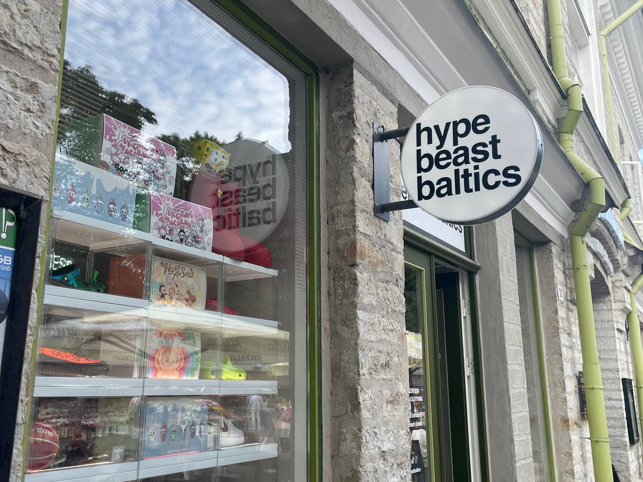 В Hype Beast Baltics цены на Лабубу достигают 85 евро.