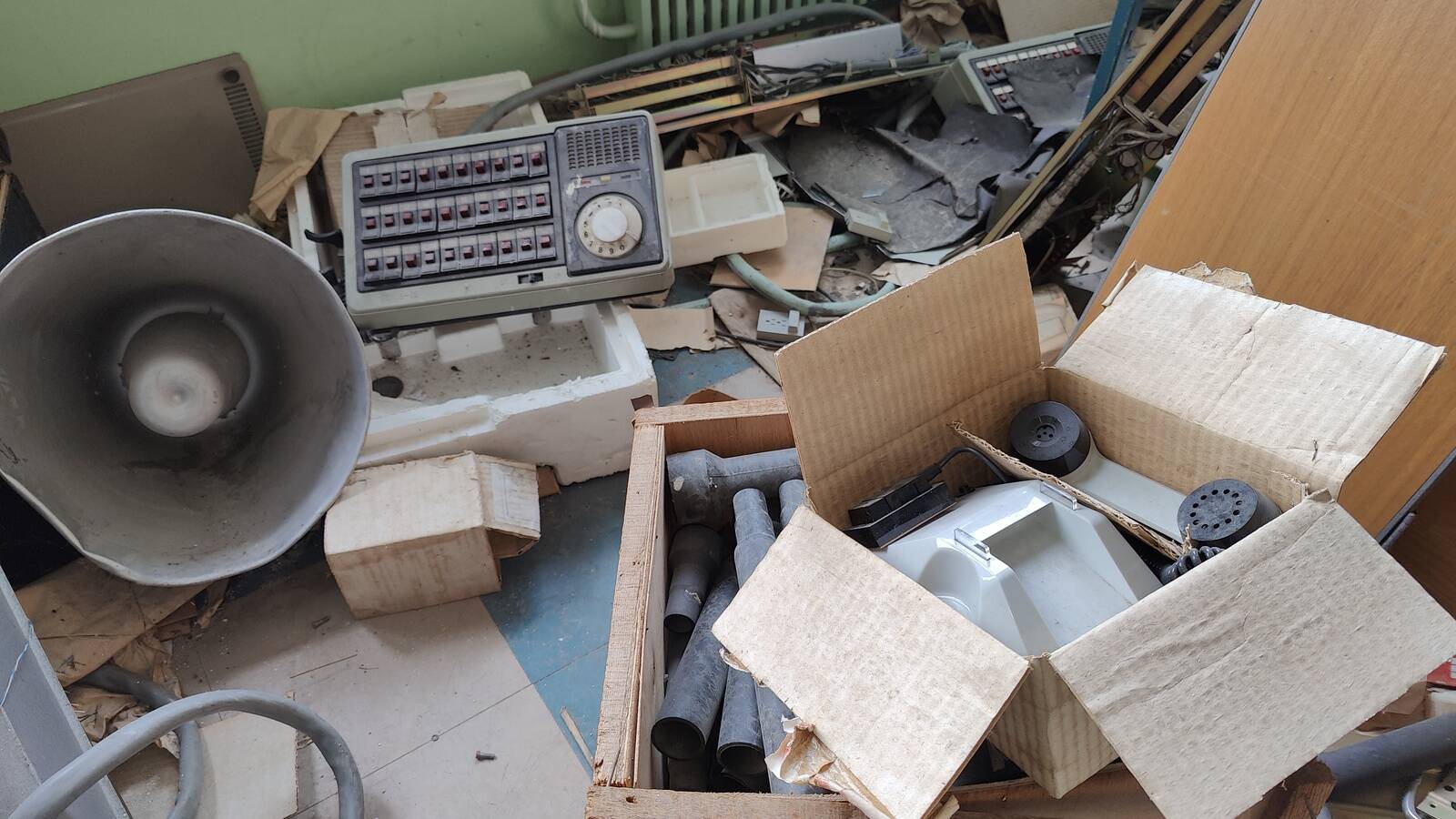 Секретный завод десятилетия назад не только выпускал, но и разрабатывал высокотехнологичную продукцию тех времен.