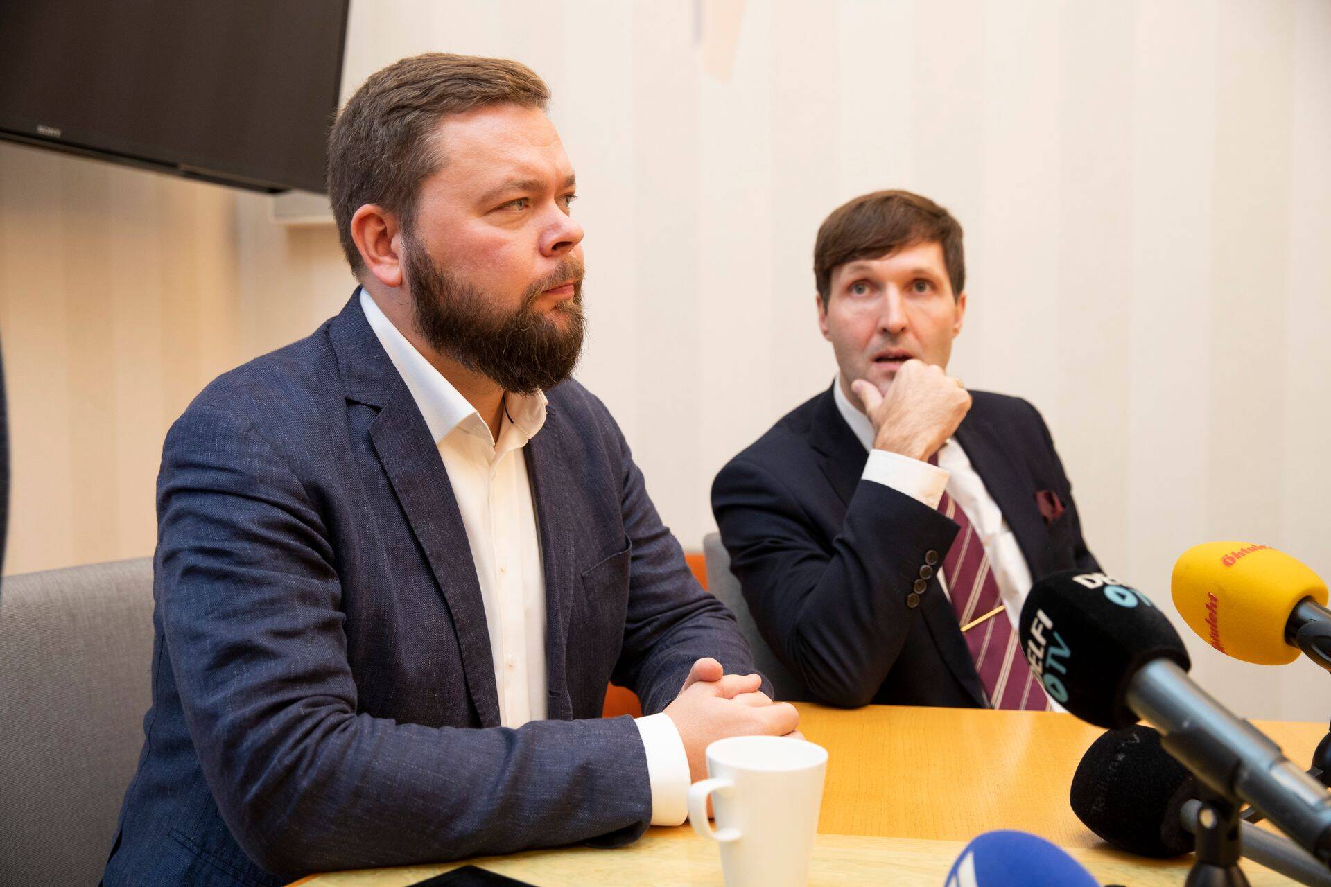 Senine IT- ja väliskaubanduse minister Kaimar Karu (vasakul) EKRE-le enam ei sobinud.