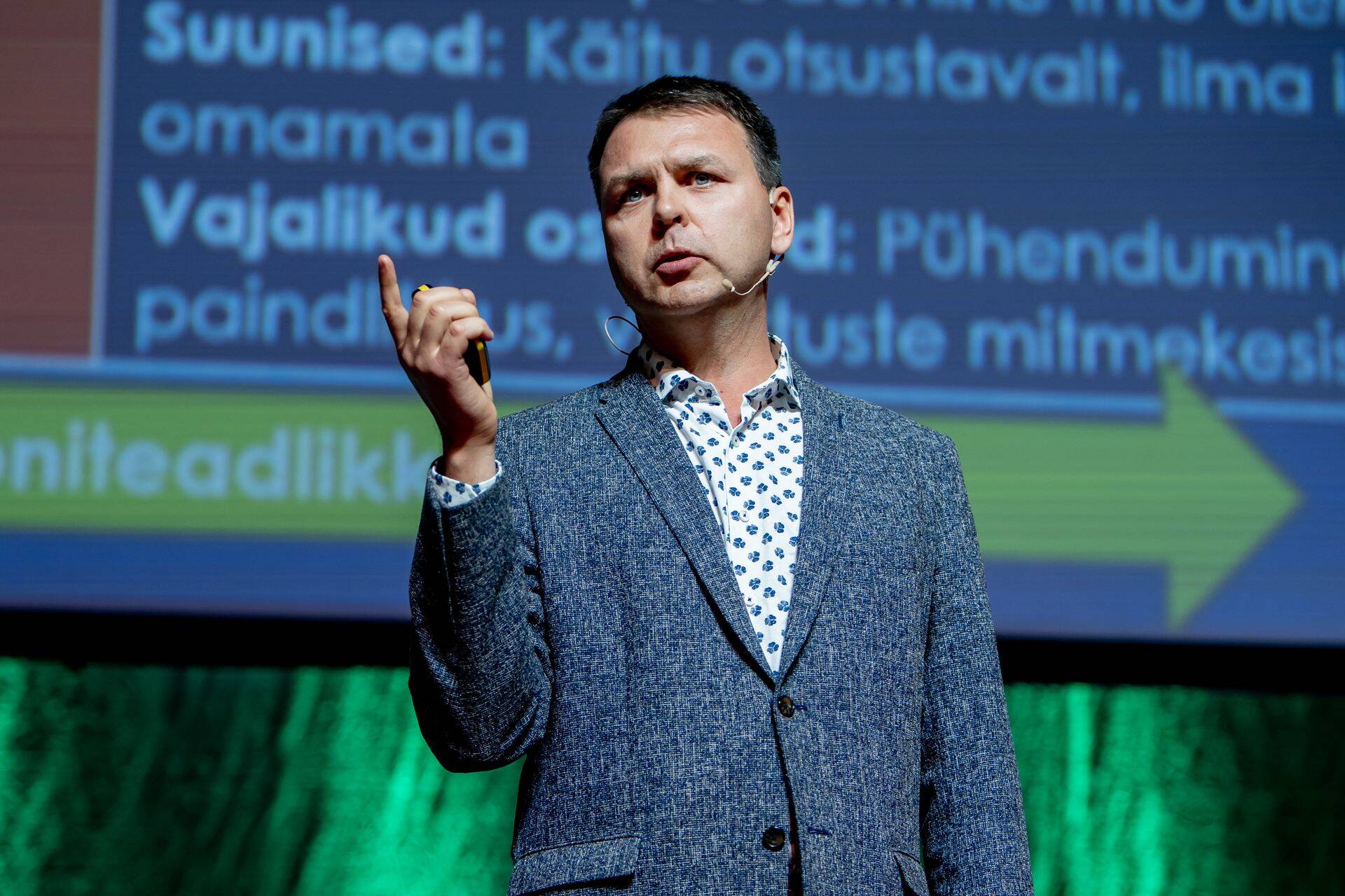 2.-3. aprillil Pärnu Tarneahelakonverentsil esineb Kristjan Rotenberg hoiatab, et juhul kui tööpingeid ei osata märgata ja ära juhtida, võib stress pideva taustafooni tekitada. See jällegi võib viia „salamisi“ ligihiilivate haigusteni,