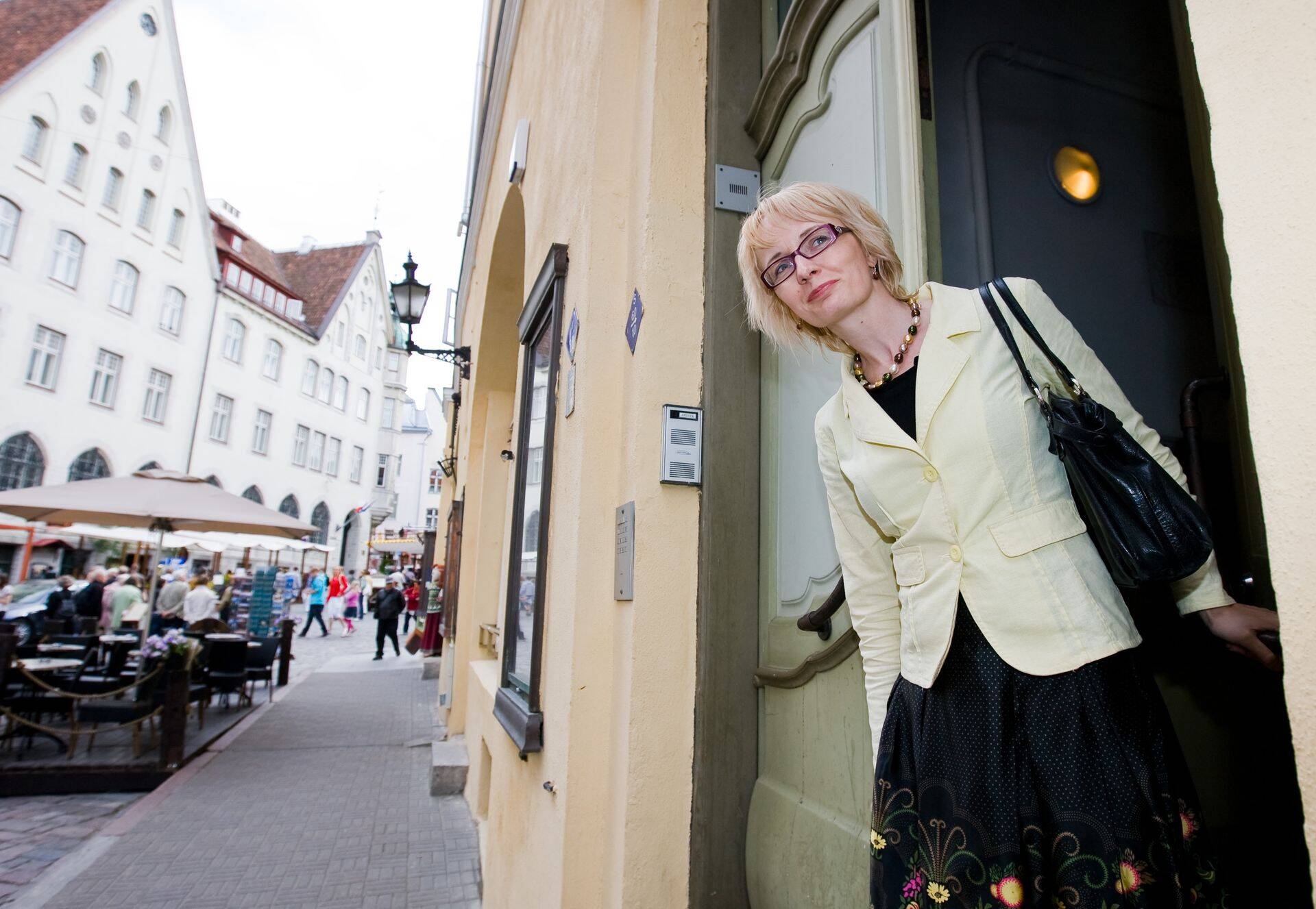 Маргит Силд из бюро Uus Maa Kinnisvarabüroo полагает, что маклеры не занимаются представительством покупателя, потому что хлопот много, а оплата не гарантирована.