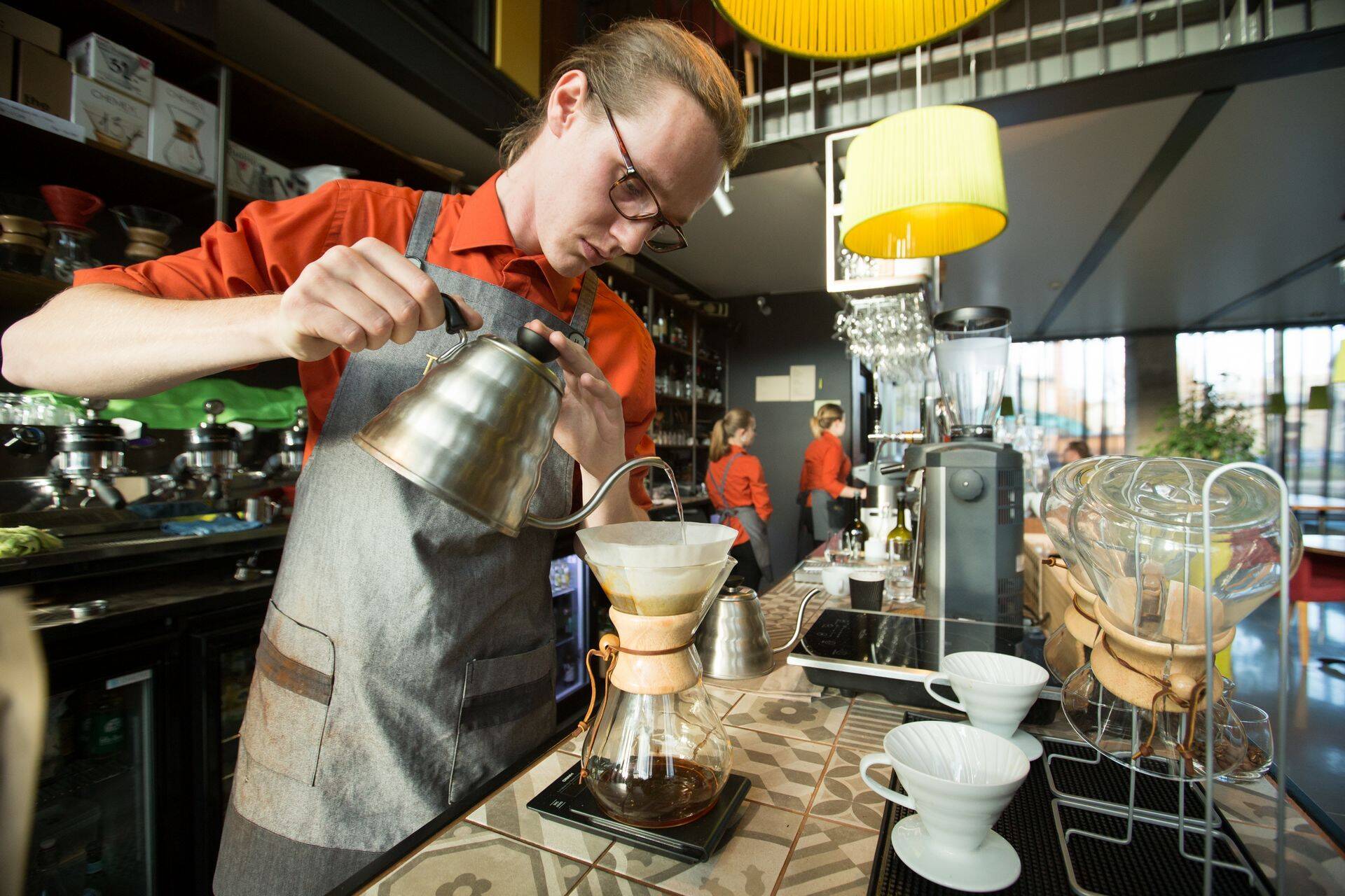 Telliskivi loomelinnak on saanud juurde veel ühe söögikoha – Trühvel võlub oma põnevate maitsete, veini- ja kohvivalikuga.