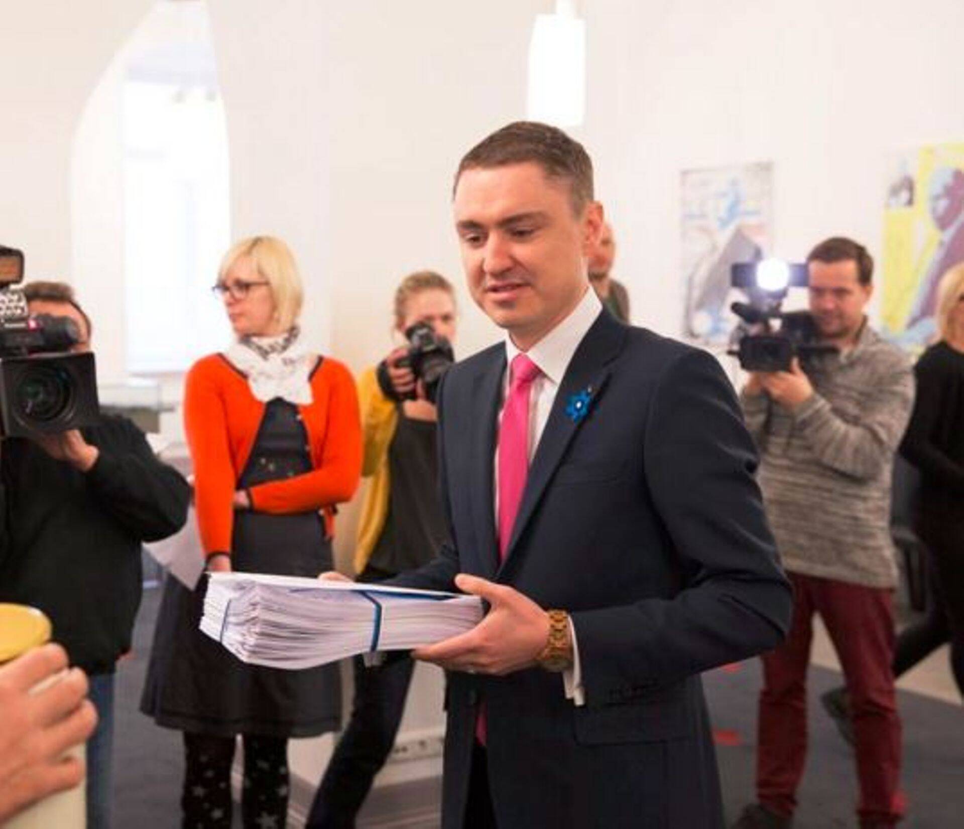 Taavi Rõivas: valitsusel on kolm võtet piimatootjate aitamiseks