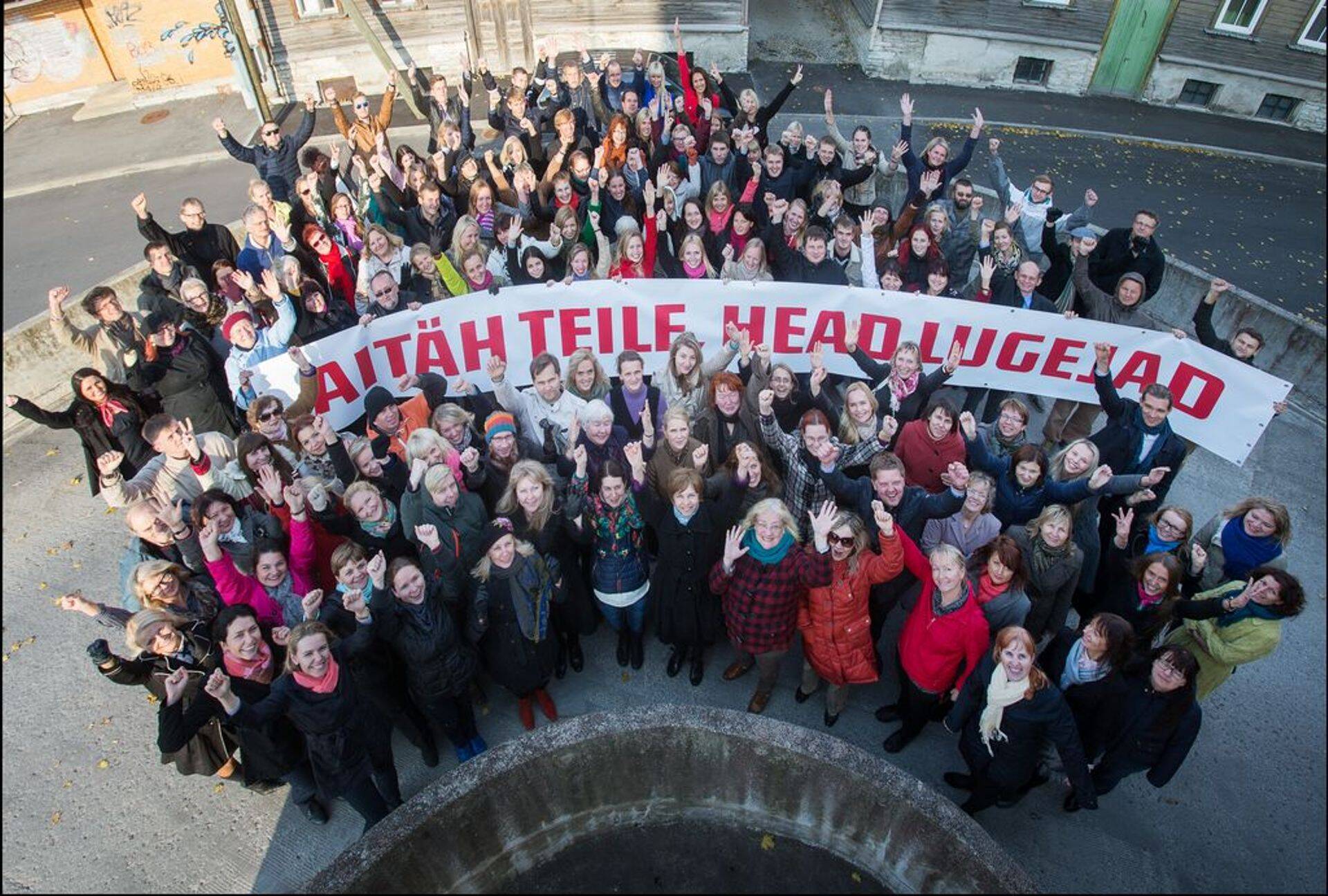 Osa Äripäeva kollektiivist lehe 25. sünnipäeval. Aitäh teile, head lugejad meiega olemast.