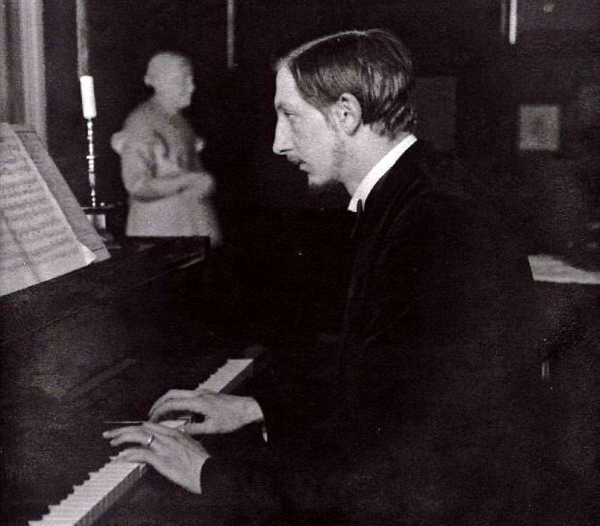 Knudåge Riisager.