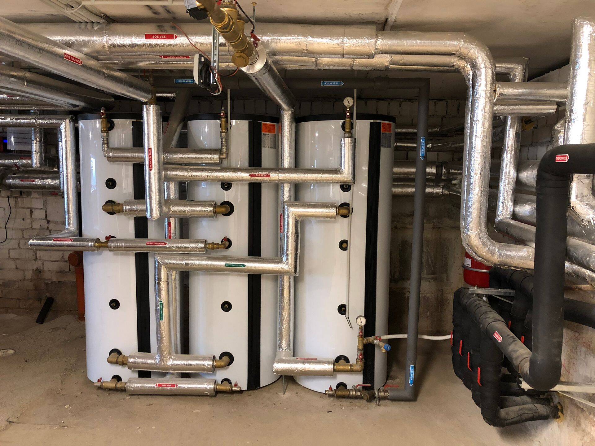 Boilerid Kauge tänava keldris