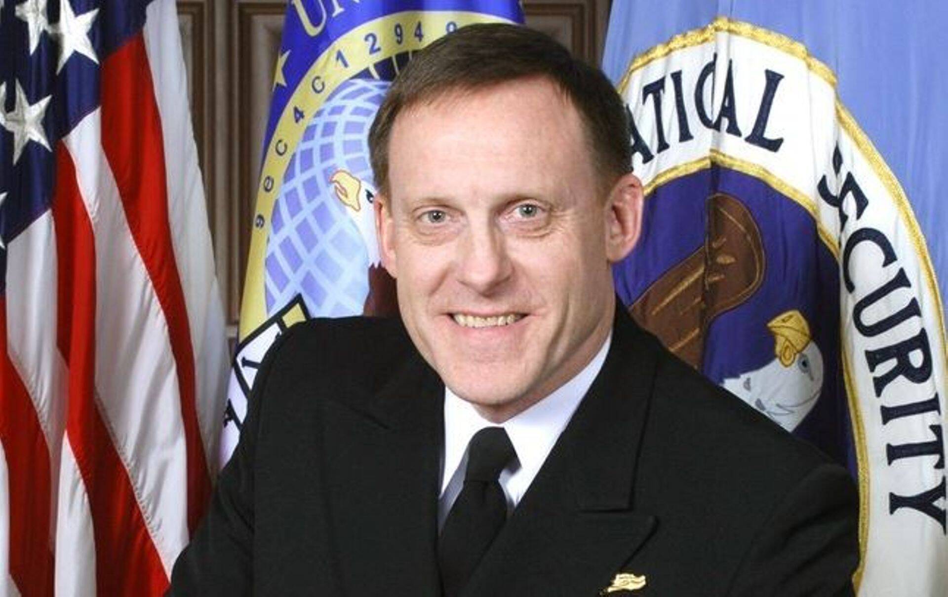 Mullu suvest on CyberCube´i juhatuse liige endine USA riikliku julgeolekuagentuuri NSA juht ja küberväejuhatuse ülem, eruadmiral Michael S. Rogers.
