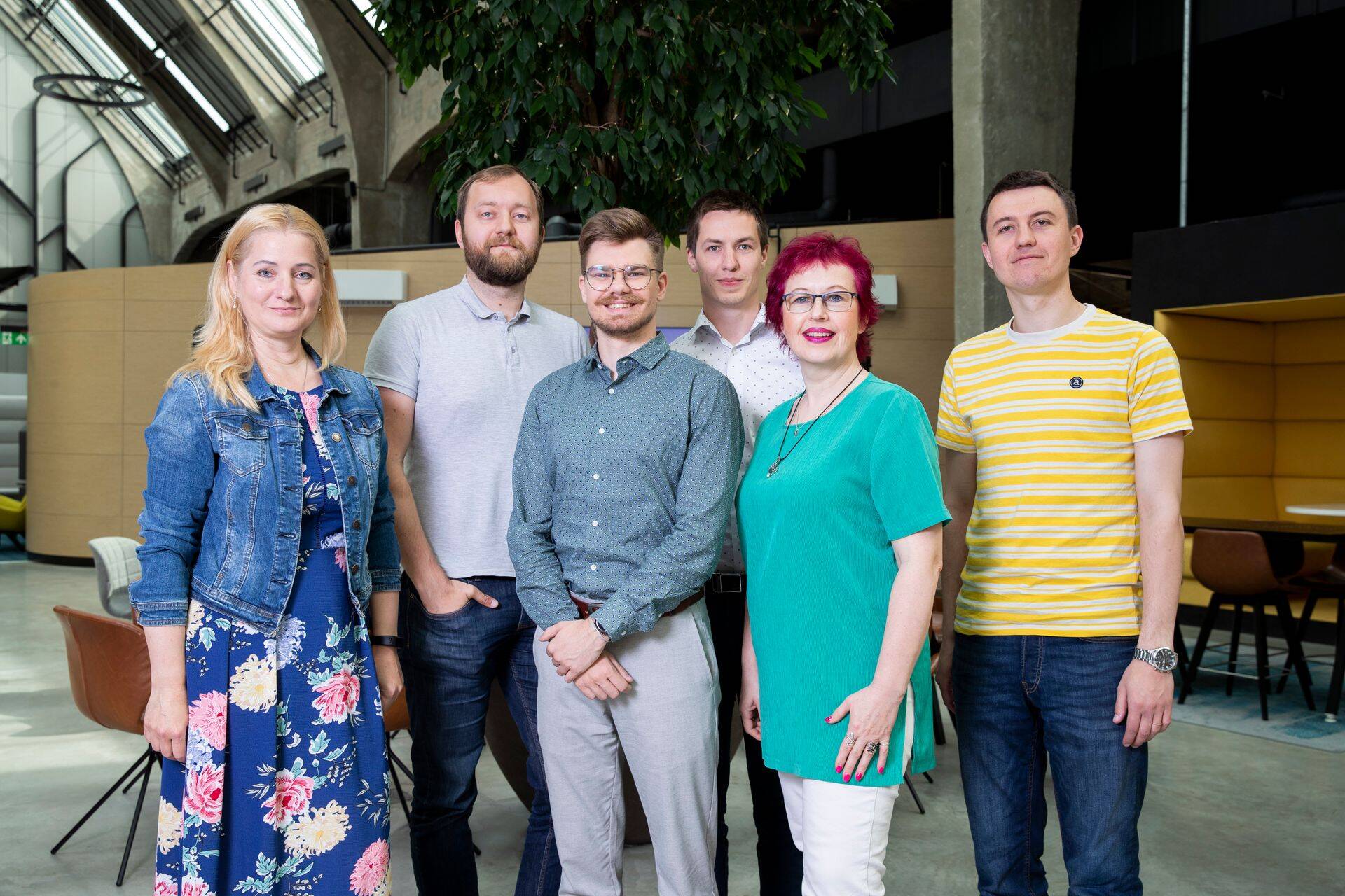 Vasakult alates Äripäeva börsitoimetuse liikmed Anu Lill, Simo Sepp, Morten Merila, Jaan Martin Raik, Jana Saarkoppel ja Juhan Lang.