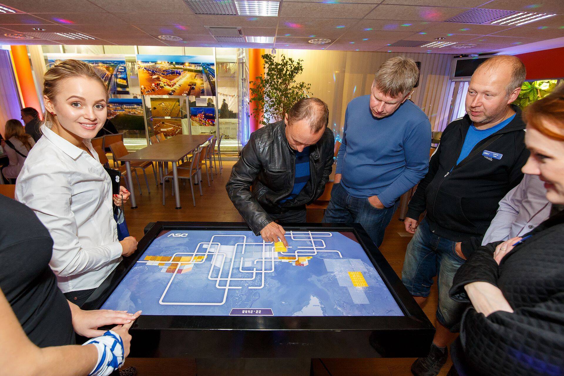 Multi-Touch interaktiivne lauamäng