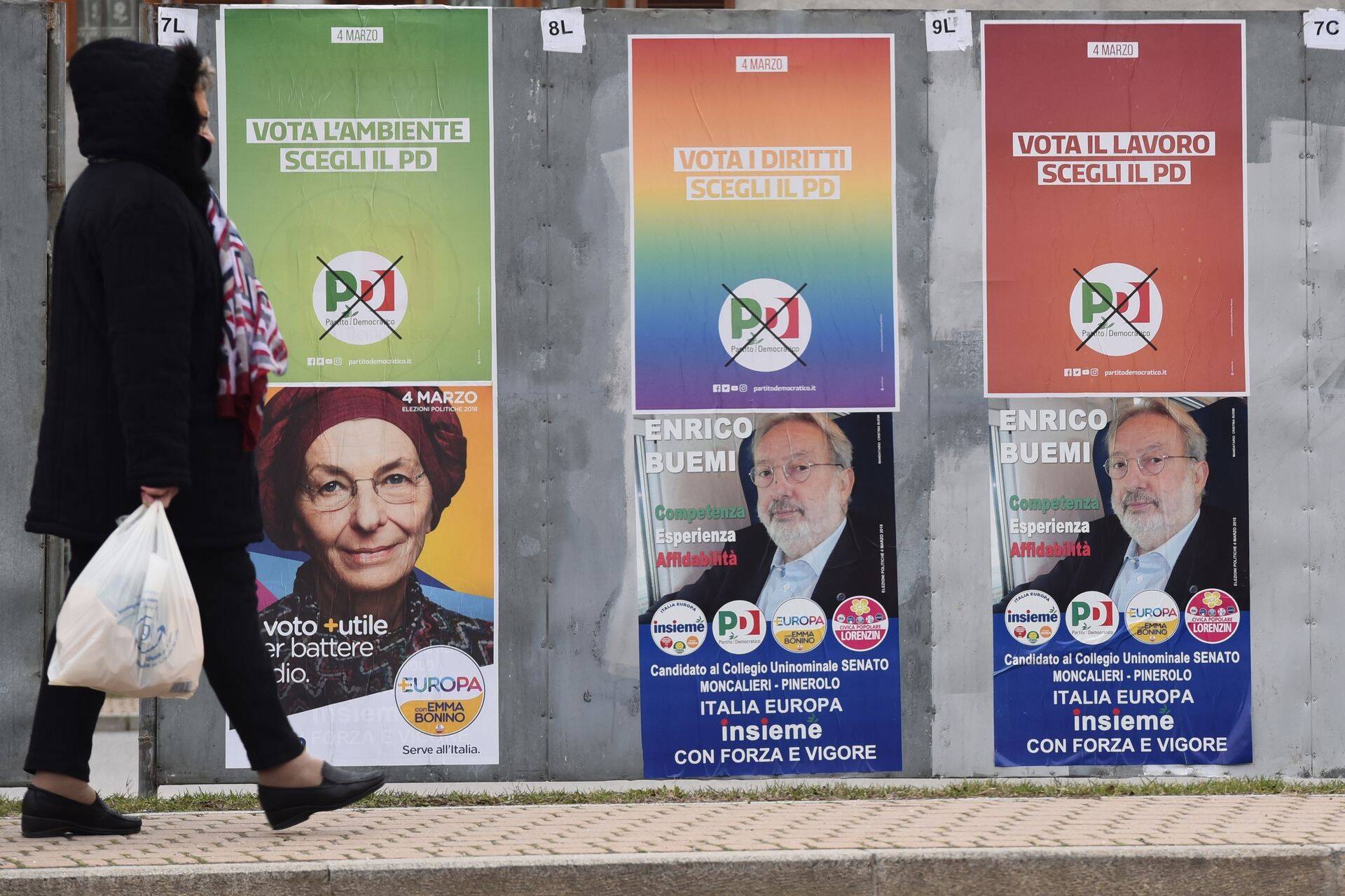 Pühapäeval toimuvad Itaalias parlamendivalimised, tänav Torinos.