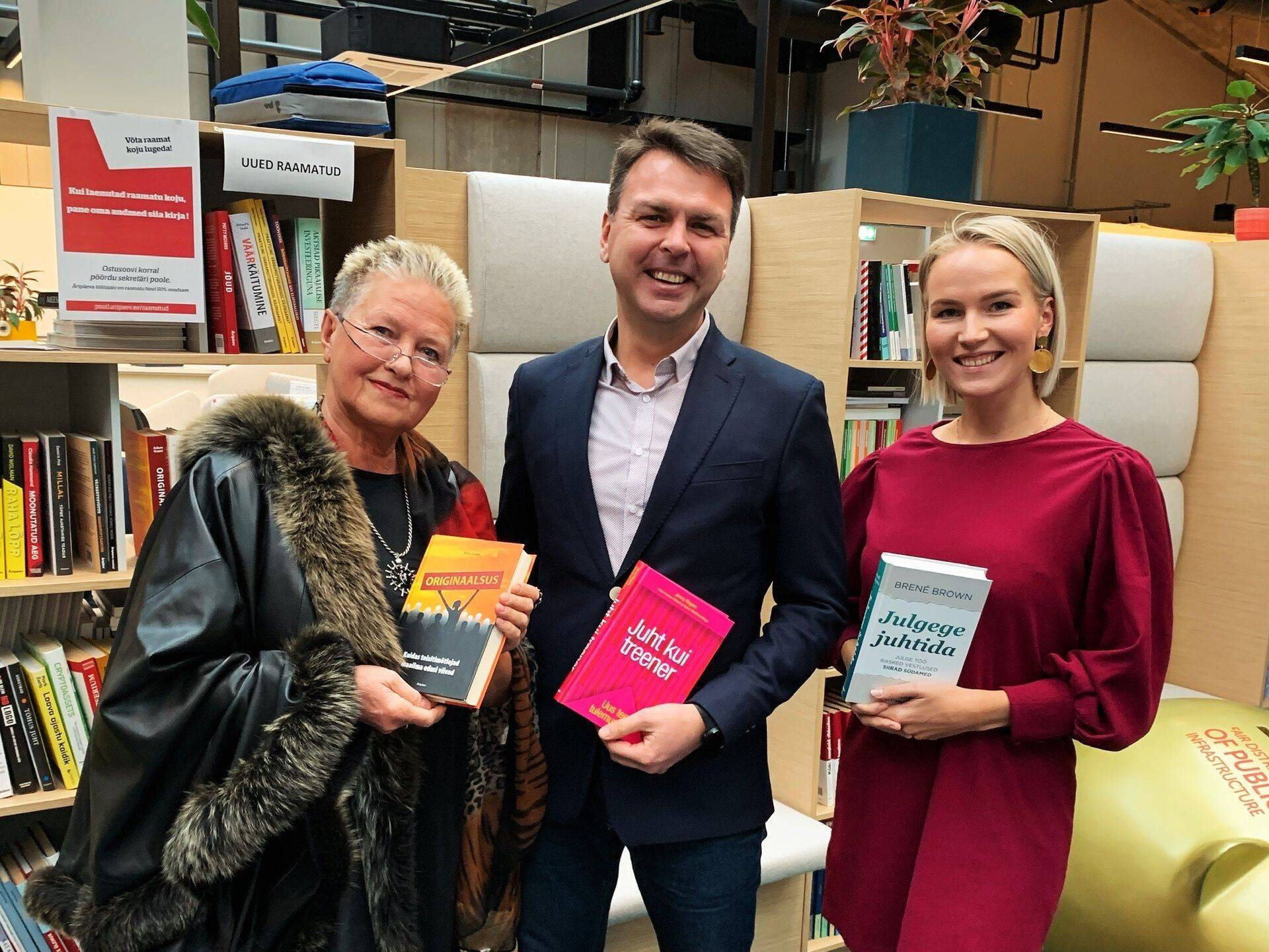 Mare Pork, Kristjan Rotenberg ja saatejuht Sigrid Hiis.