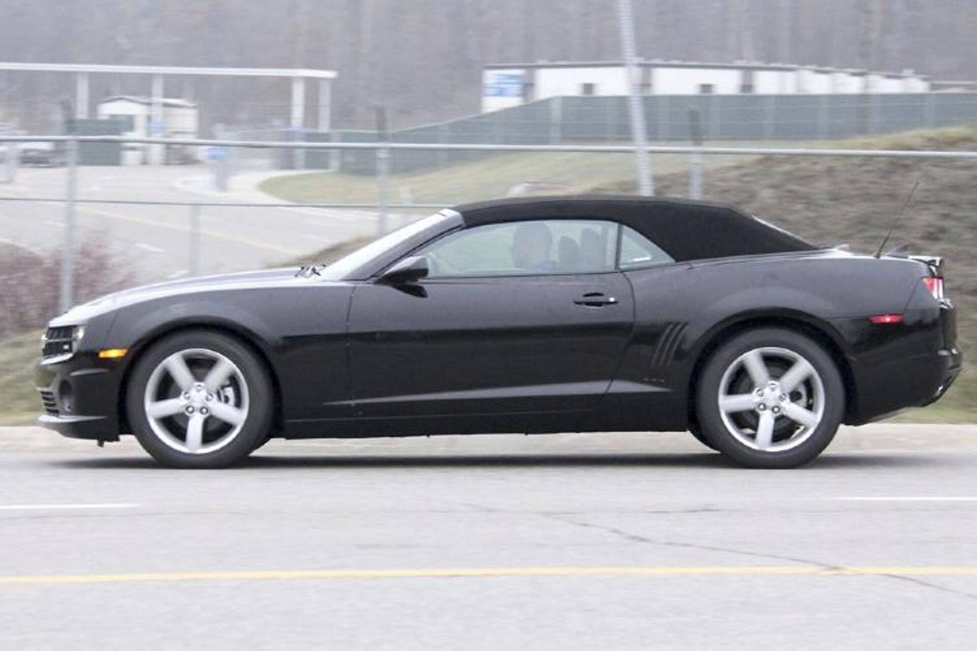 Chevrolet Camaro 2011. aasta mudel
