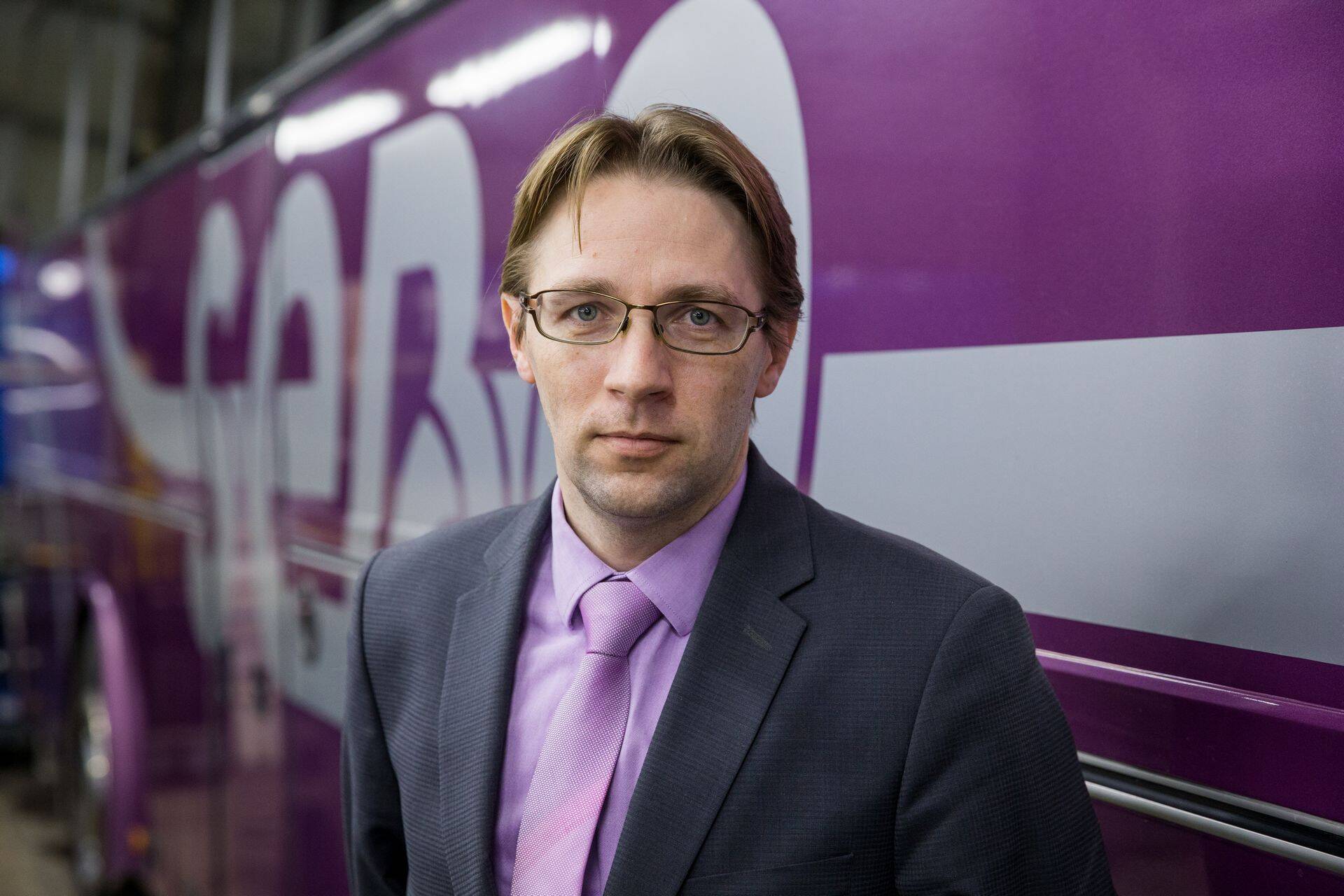 ASi Sebe tütarfirma Eesti Buss juhi Gunnar Obolenski sõnul peavad nõrgemad firmad hakkama vaeva nägema, et välismaise odavbussifirma kõrval pinnale jääda.