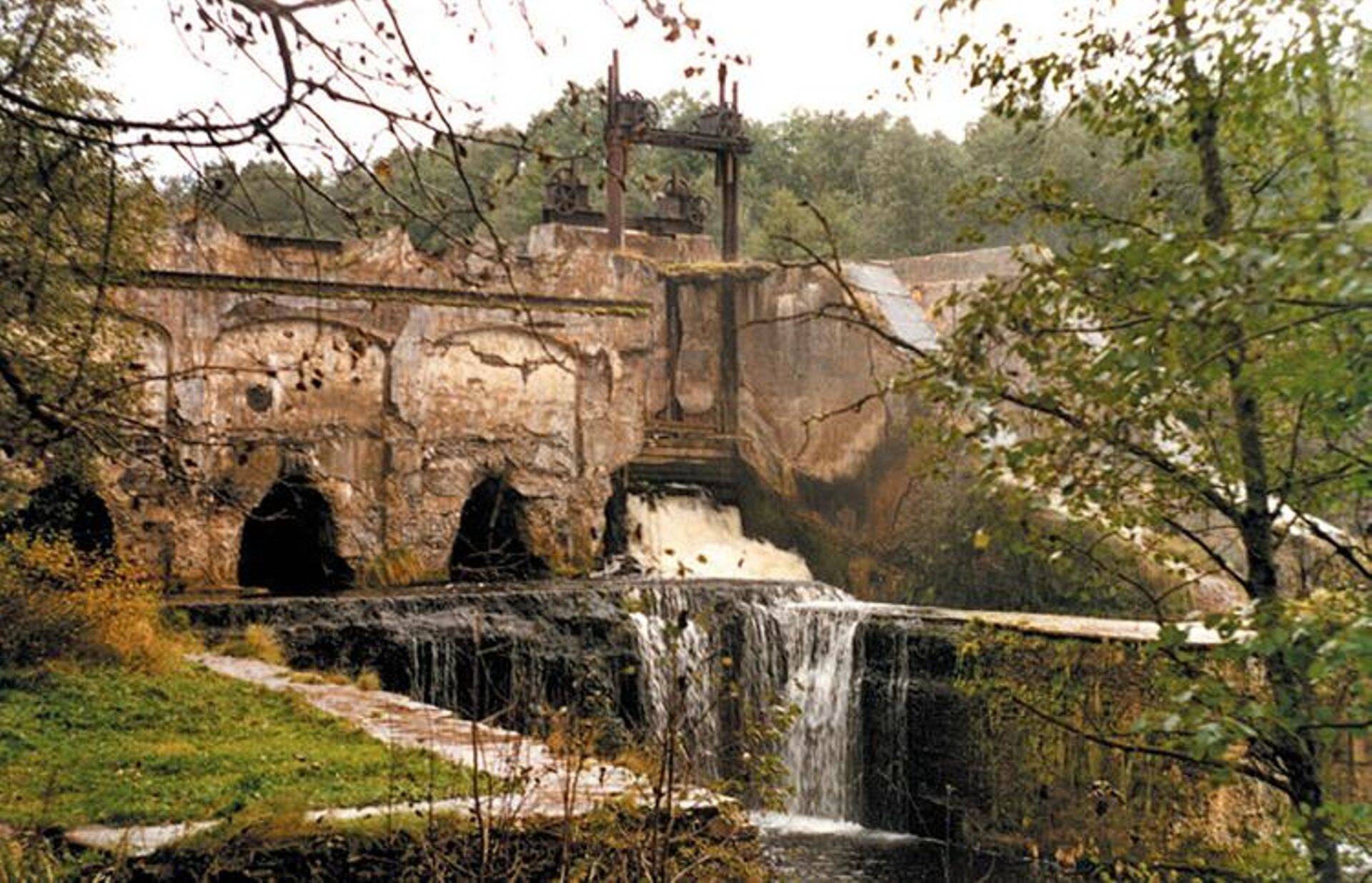 После 1941 года электростанция долгое время оставалась разрушенной.