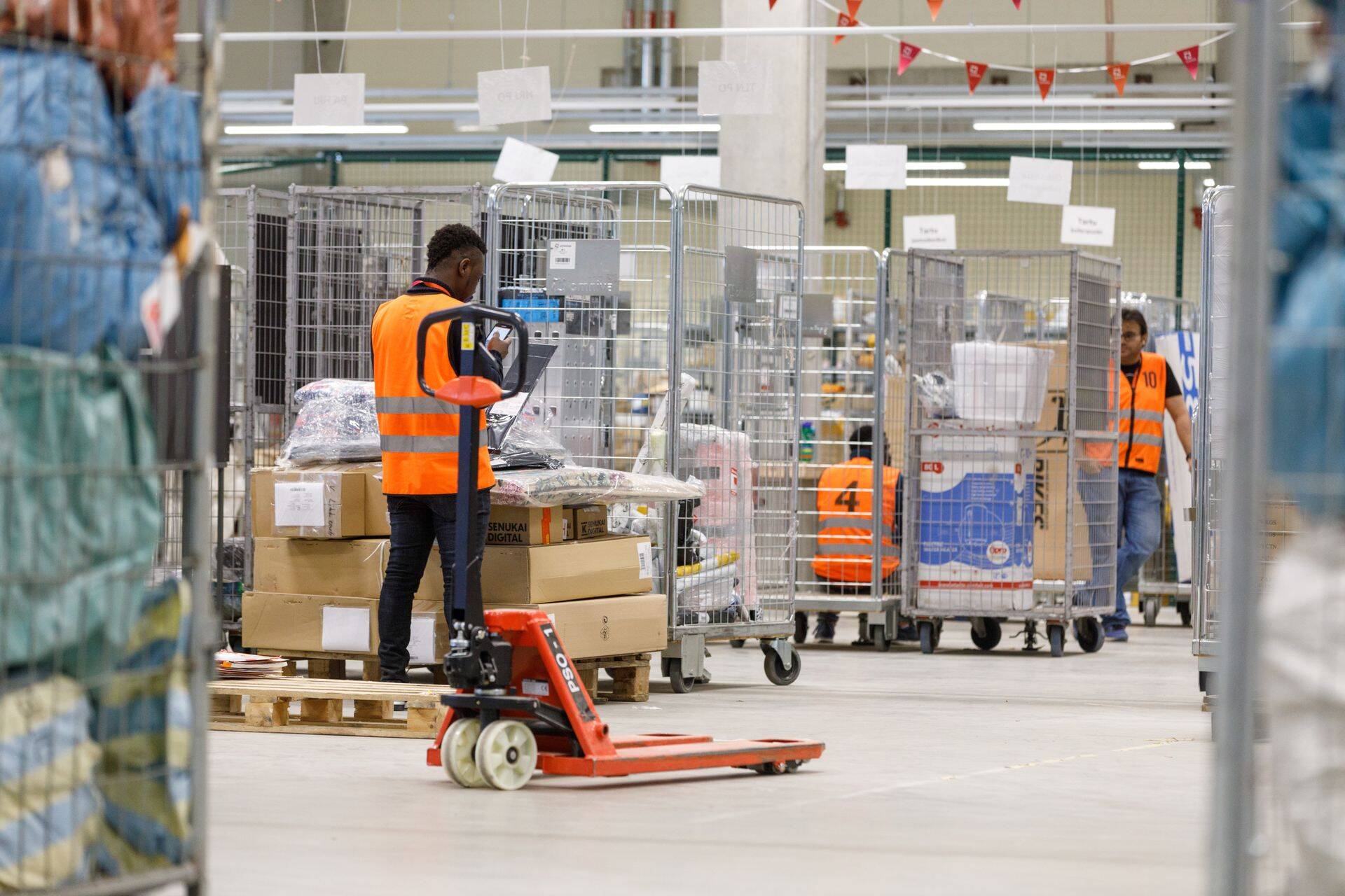 Kirjade ja postipakkide saatmine läheb suvest poole kallimaks