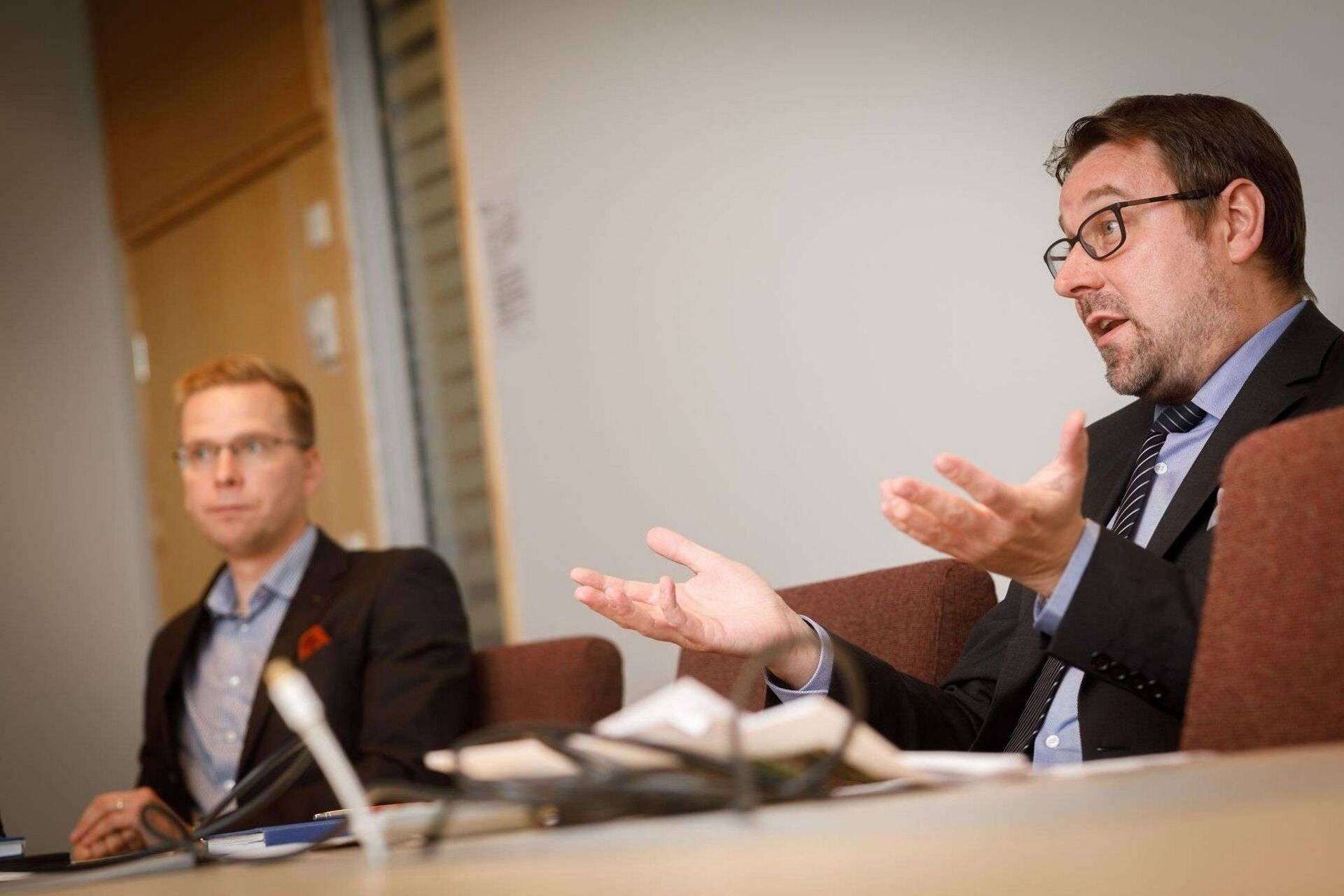 HKScani kommunikatsioonijuht Mikko Saariaho (vasakul) ja finantsjuht Mikko Forsell (paremal).