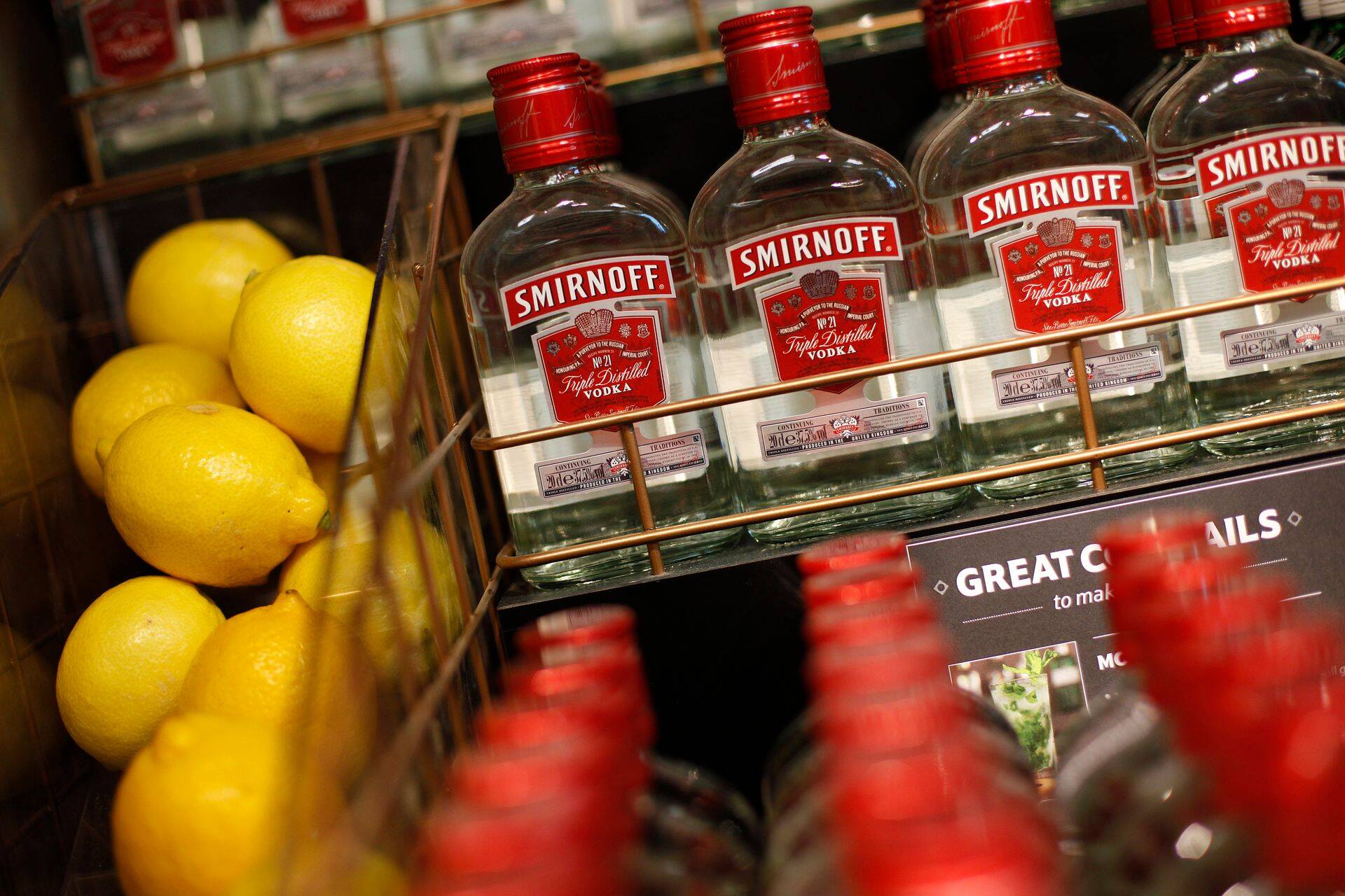 Smirnoffi viin Tesco kaupluses Suurbritannias.