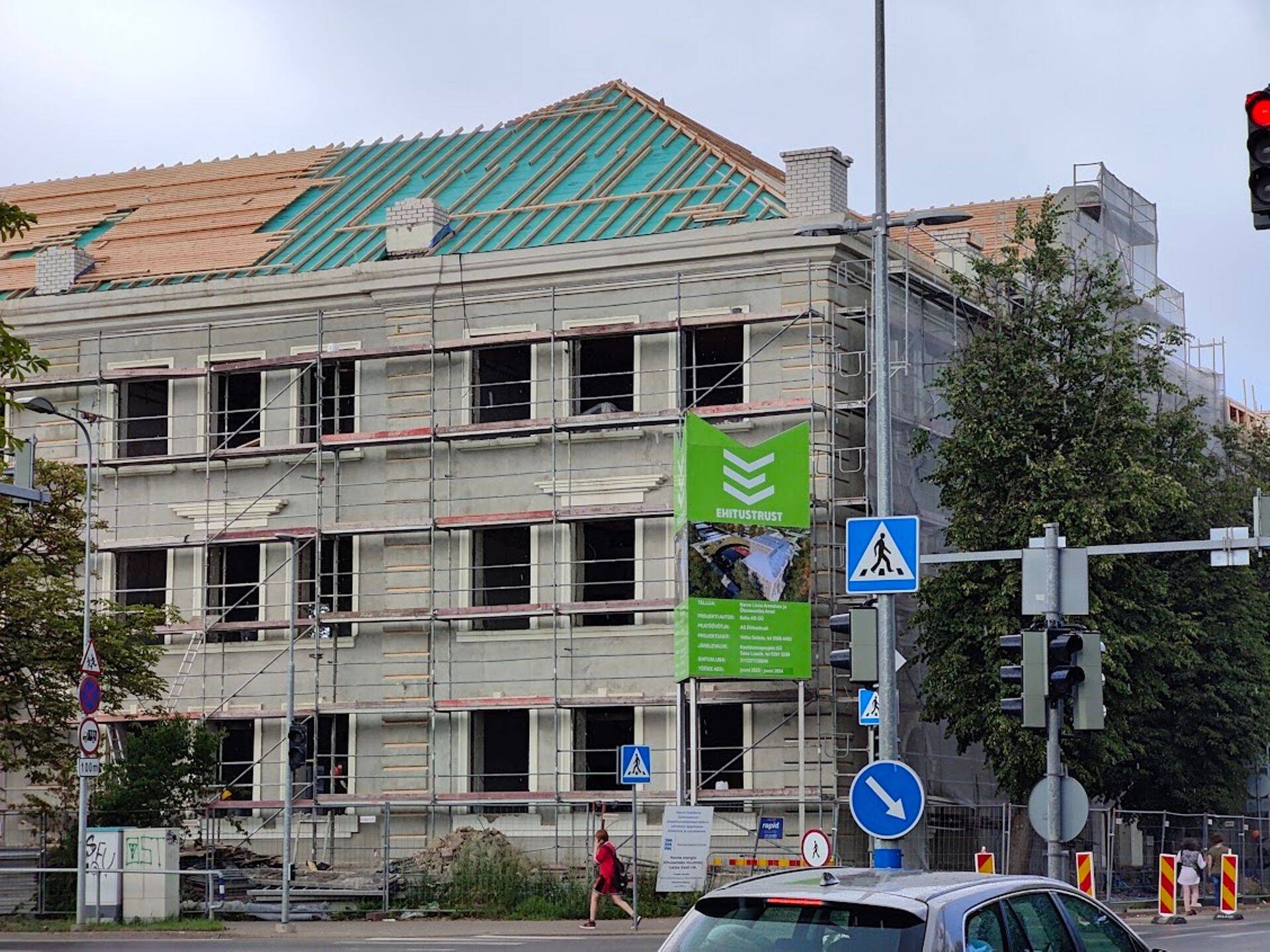 Как показывает практика нарвских фирм, в случае крупных по местным меркам проектов и совместные предложения не соответствуют требованиям.