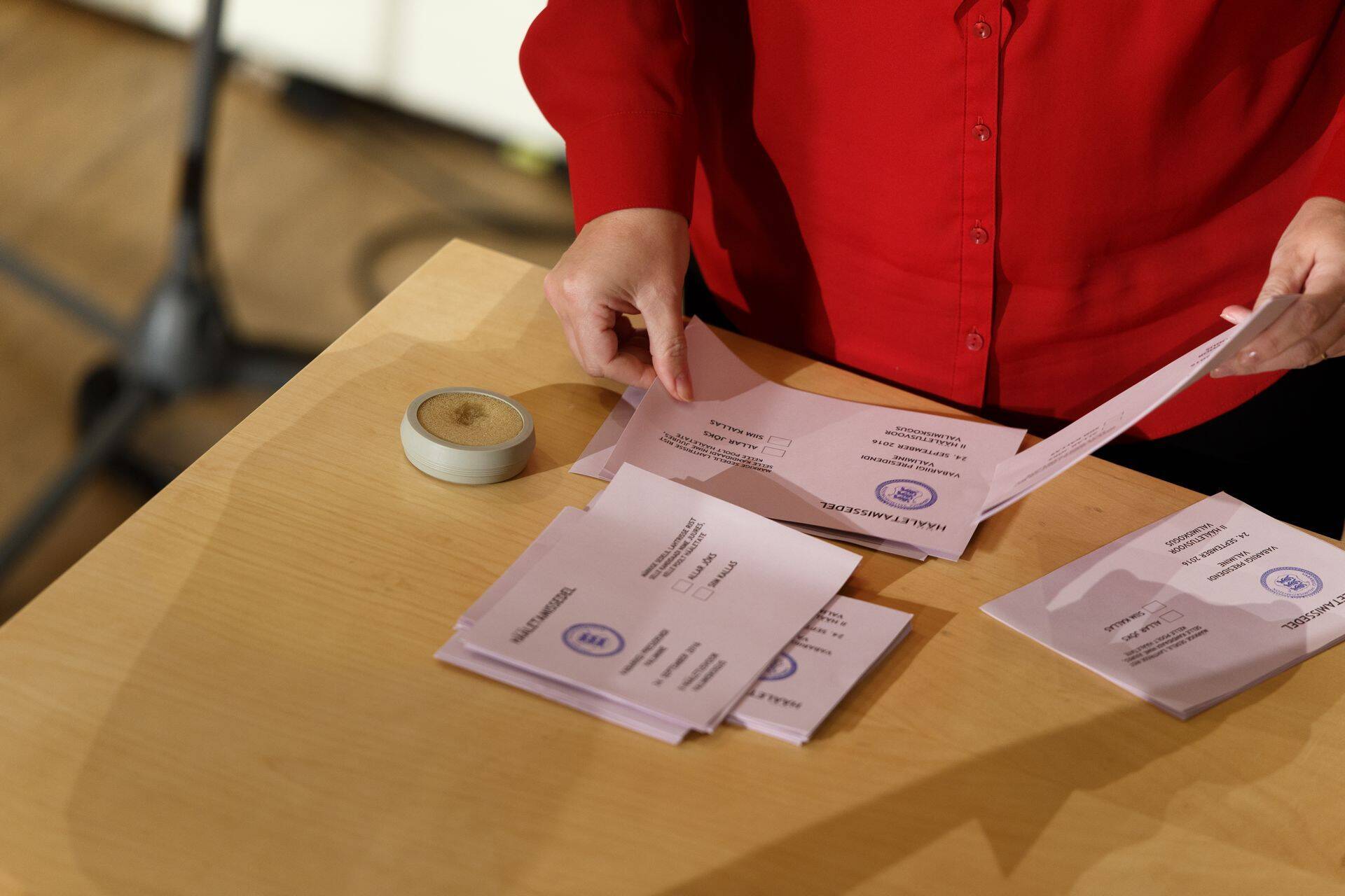 Esimene hääletusvoor presidenti välja selgitada ei suutnud.