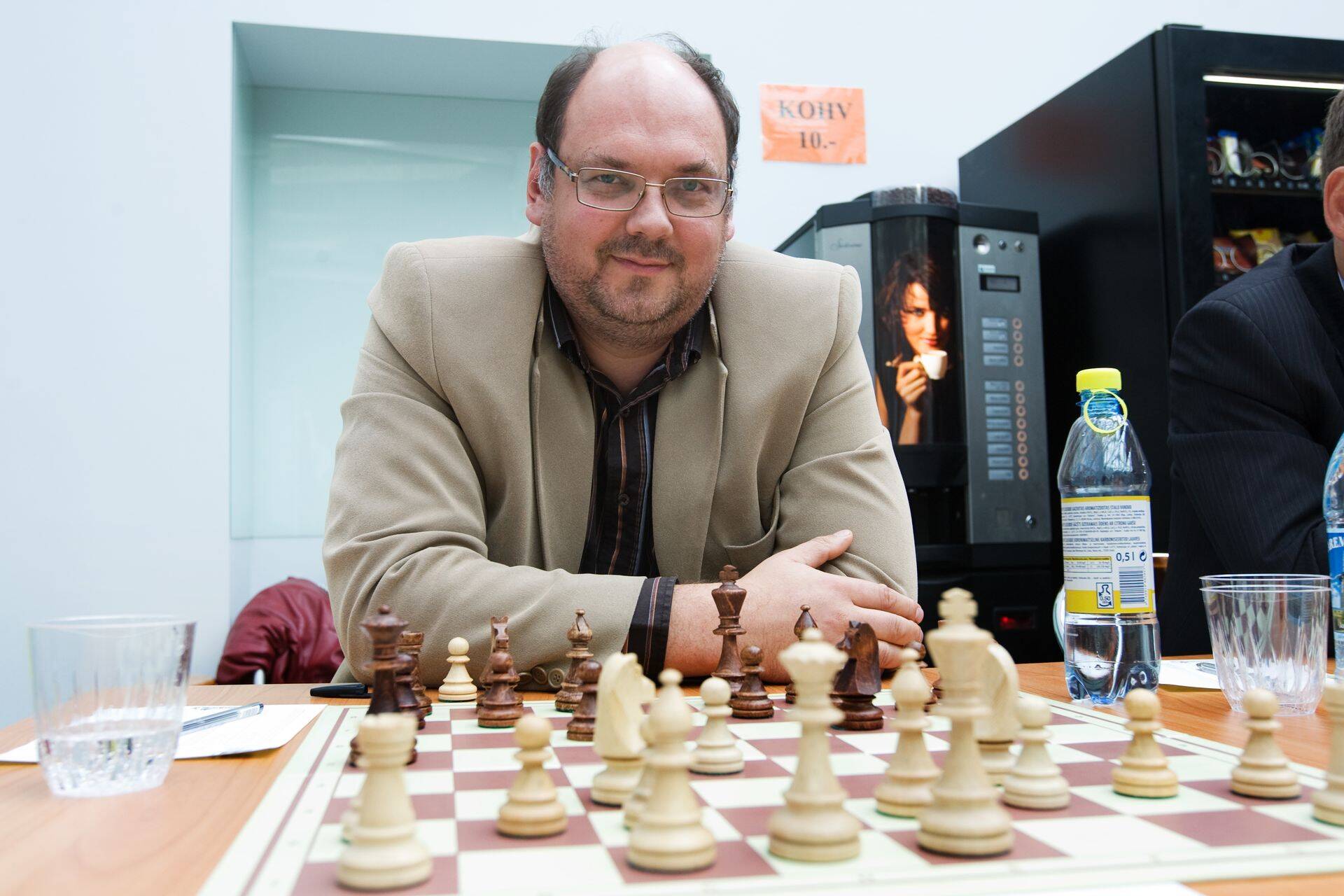 Neljapäevases hommikuprogrammis võtsime ühendust Tartu ülikooli arendusprorektori Erik Puuraga, et kõnelda sellest, mida annaks teha, et teadus jõuaks rohkem ettevõtlusesse.