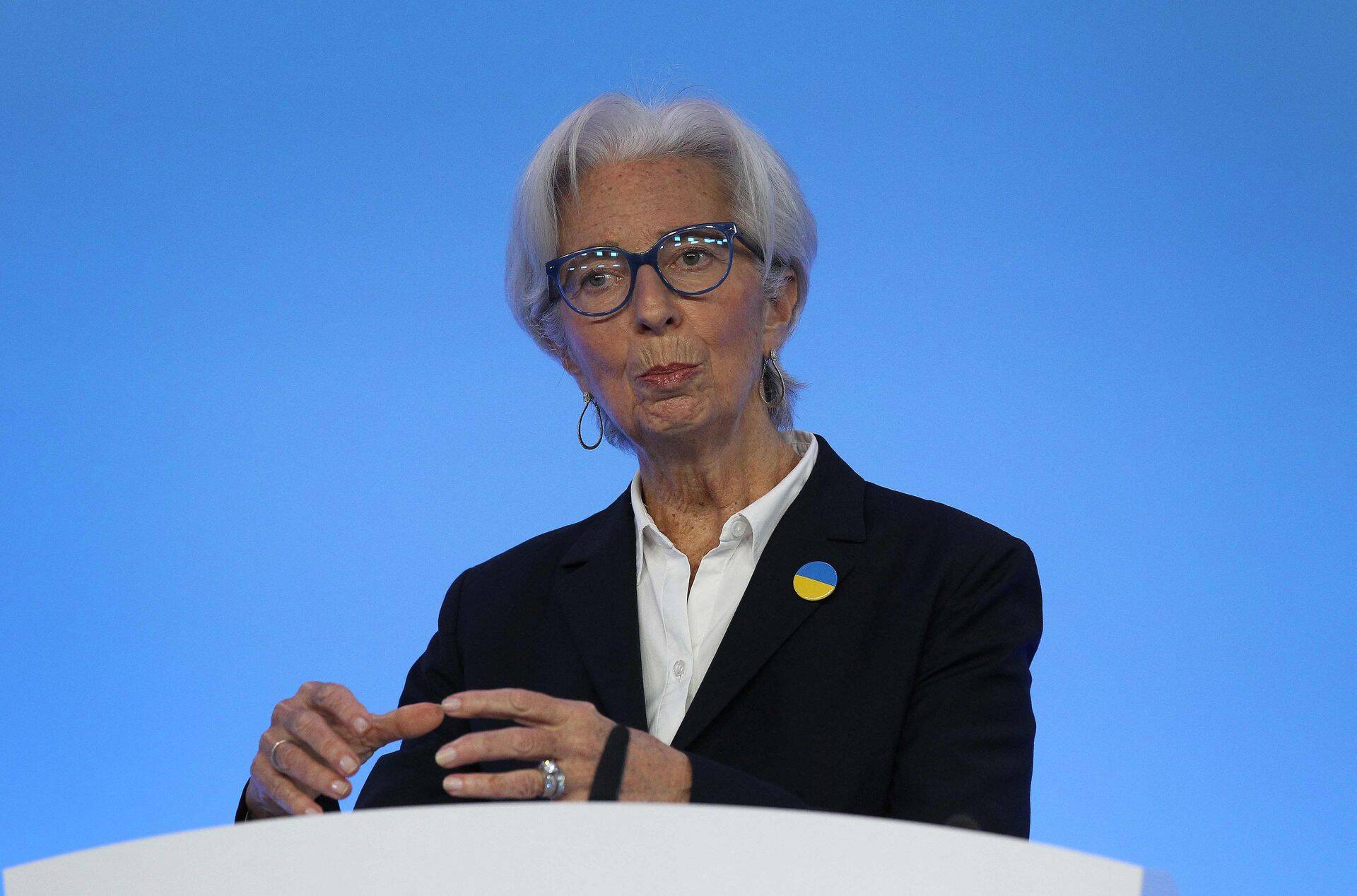 Christine Lagarde, Euroopa Keskpanga president on mõista andnud, et keskpank eelistaks intresse tõsta tasapisi, kui just ei juhtu midagi eriti drastilist.
