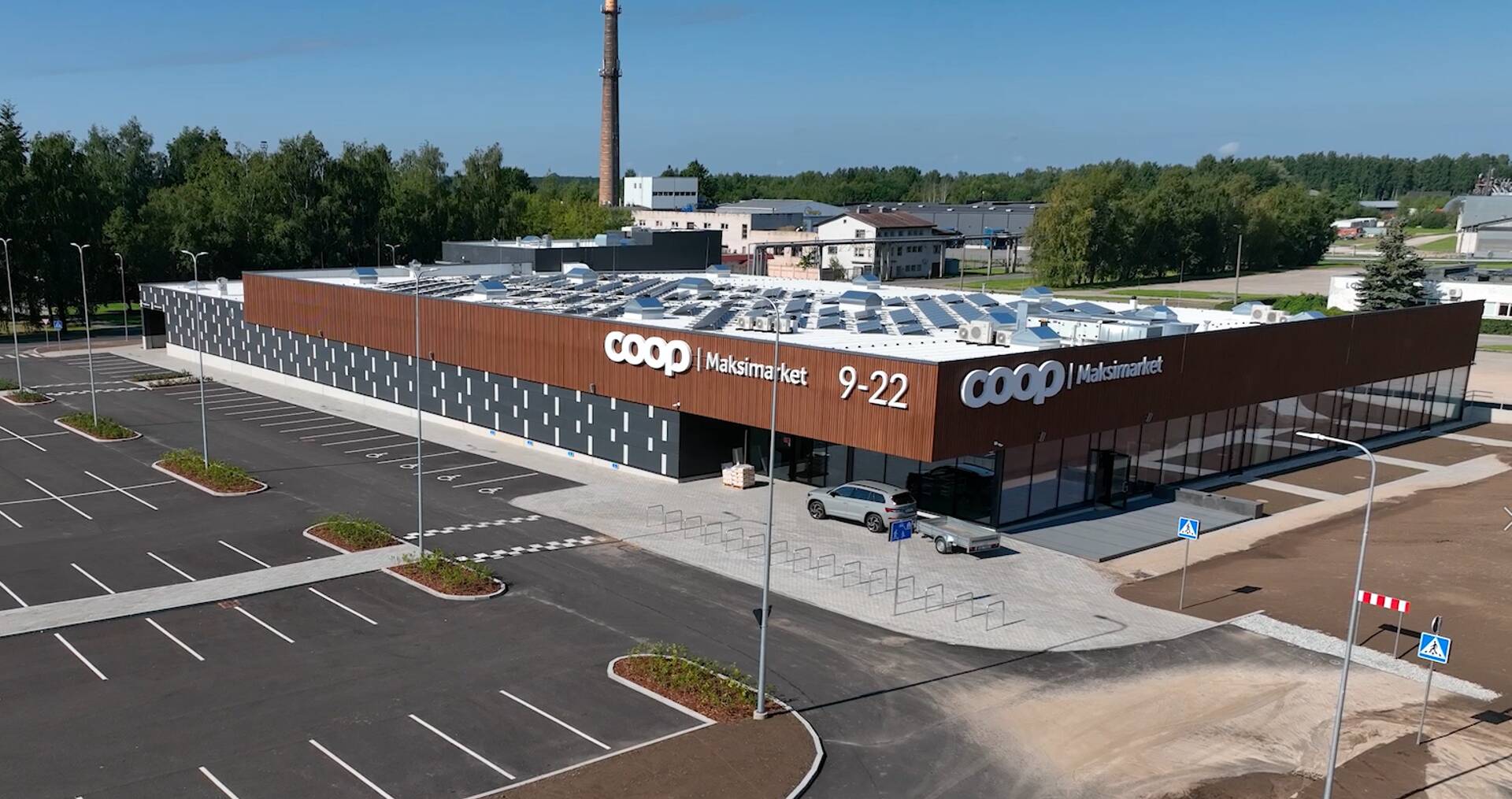 Coop avas täna Viljandis Männimäe Maksimarketi.