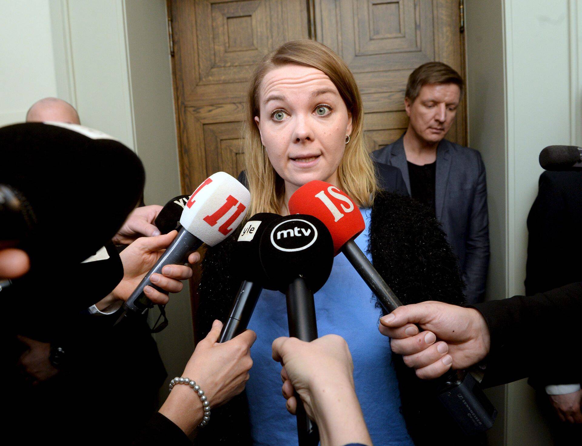 Katri Kulmuni, üks Soome valitsuse viiest naisministrist, ütles täna oma ameti üles.