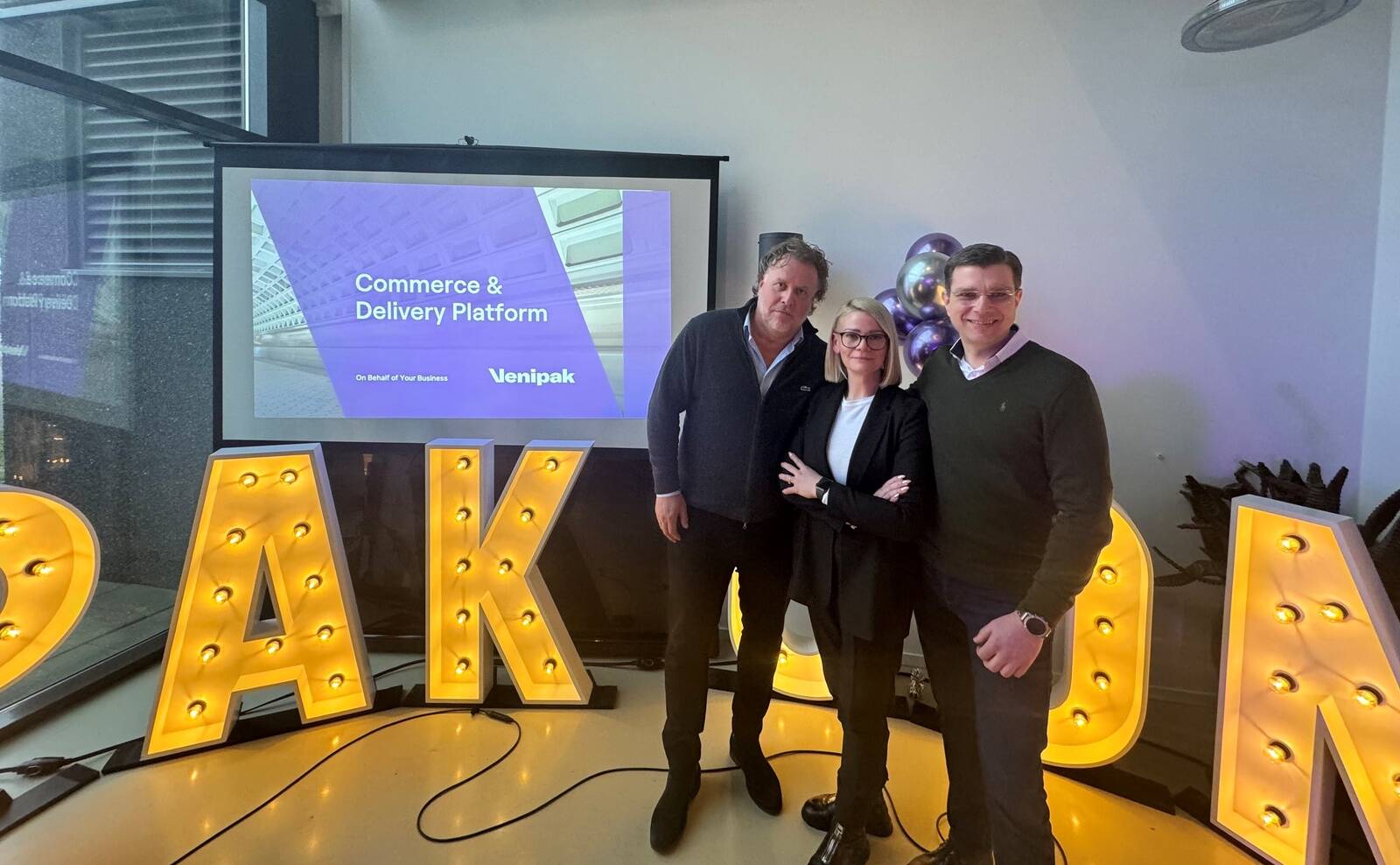 Michel van der Wal (Venipak Commerce tegevjuht), Sabina Bačiulienė (Venipak rahvusvahelise äriarenduse juht), Justas Šablinskas (Venipaki tegevjuht)