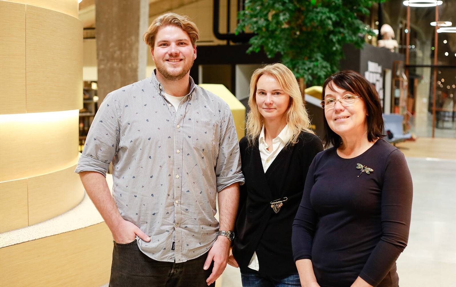 Toomas Kaljuvee-O'Brock, Kati Kõrbe ja Mare Timian.