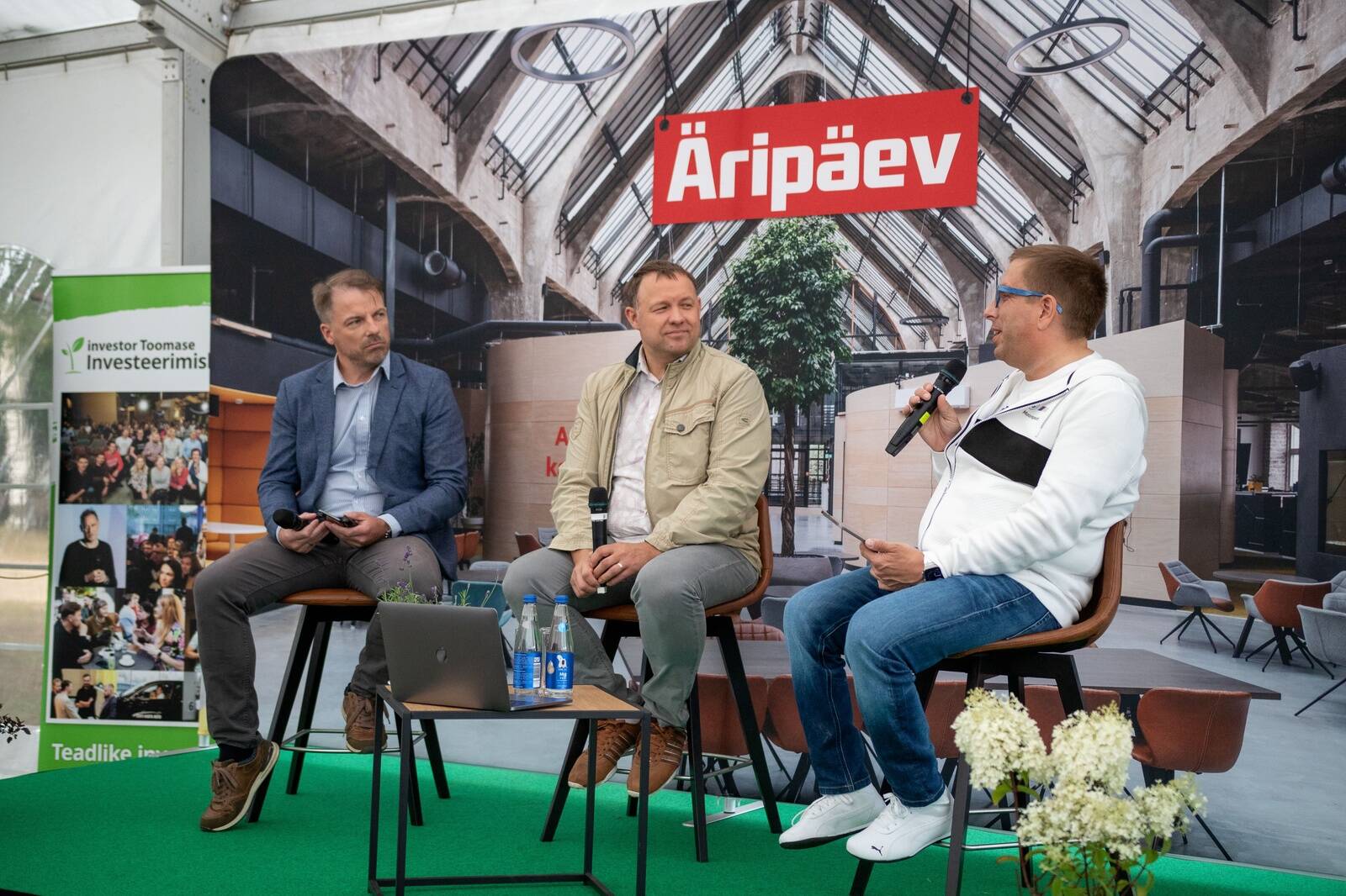 Vasakult paremale: autoajakirjanik Tõnu Korrol, Silberauto juhatuse liige Margus Juhkam ja investeerimisstrateeg Peeter Koppel.