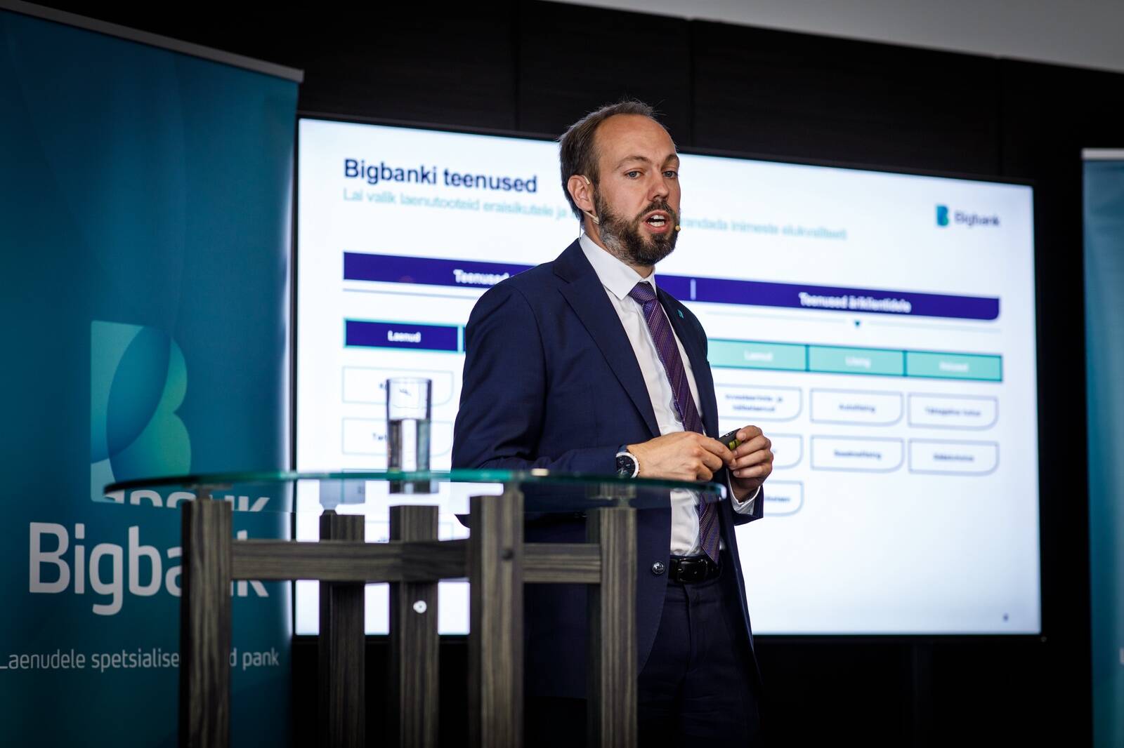 Bigbanki juhatuse esimees Martin Läntsi sõnul peegeldab Eesti Panga otsus Bigbanki tähtsust Eesti finantssüsteemis ja kinnitab nende välisturgudel aktiivset laienemist sisaldava strateegia toimivust.