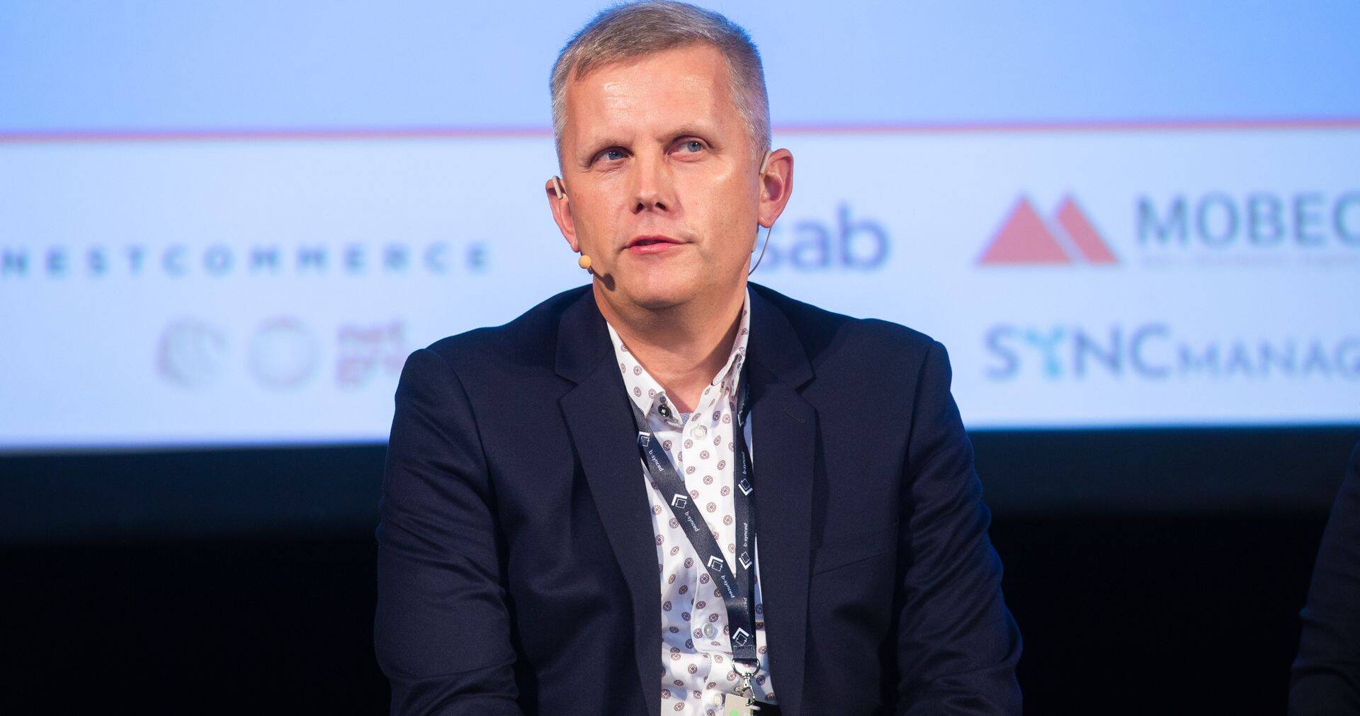 "Raskete otsuste tegemisel oleks valitsusel olnud toetust kergem leida, kui sellele oleks eelnenud aus ja siiras kommunikatsioon," ütles Kaubamaja juht Erkki Laugus.