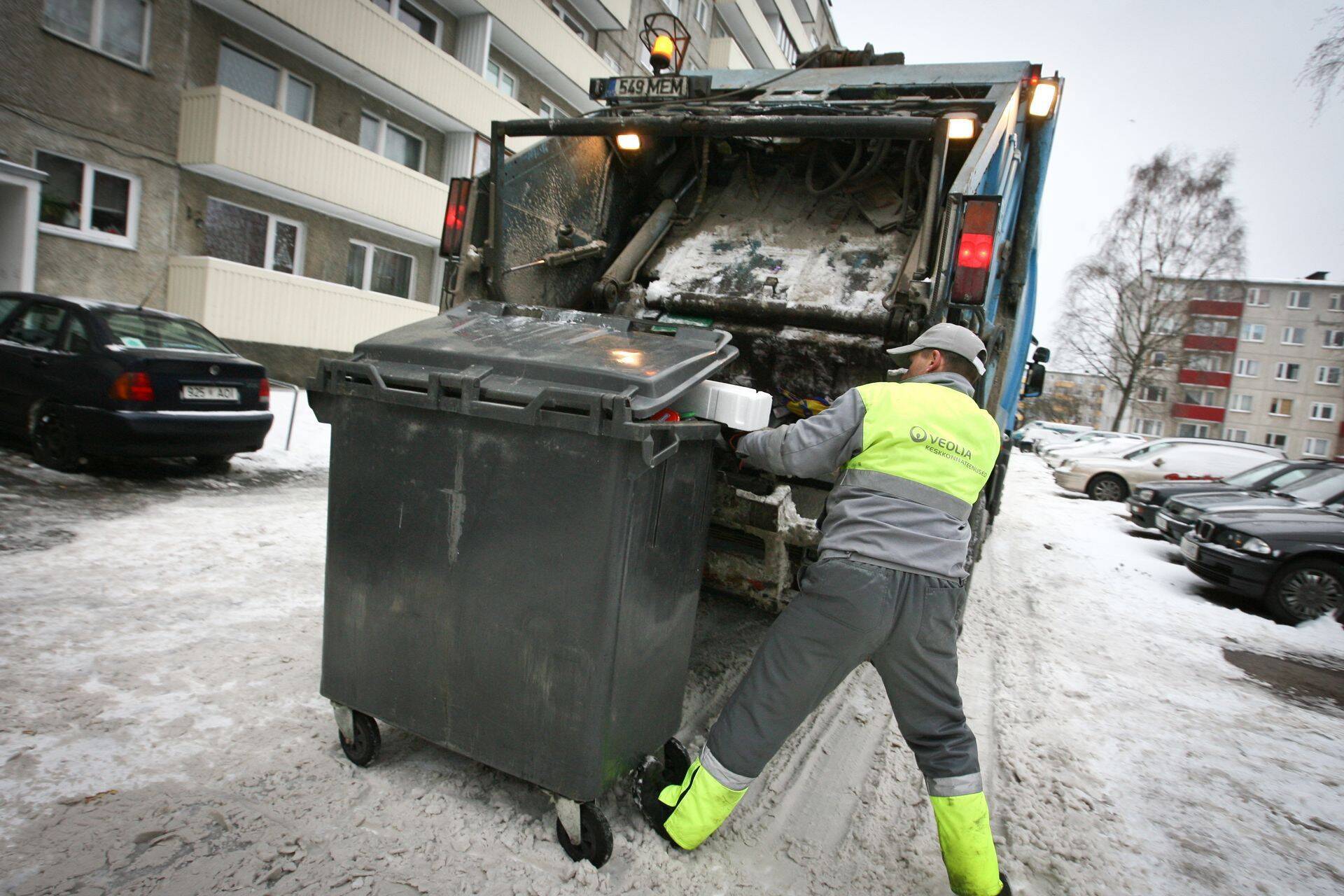 Komisjonide salvestisi ähvardab edaspidi hävitamine.