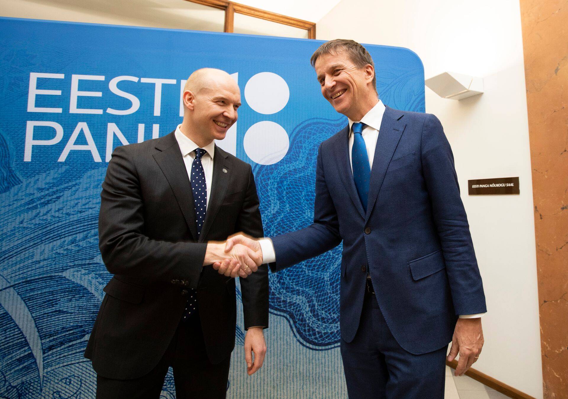 Eesti Panga juht Ardo Hansson ja uueks presidendiks pakutud Madis Müller.