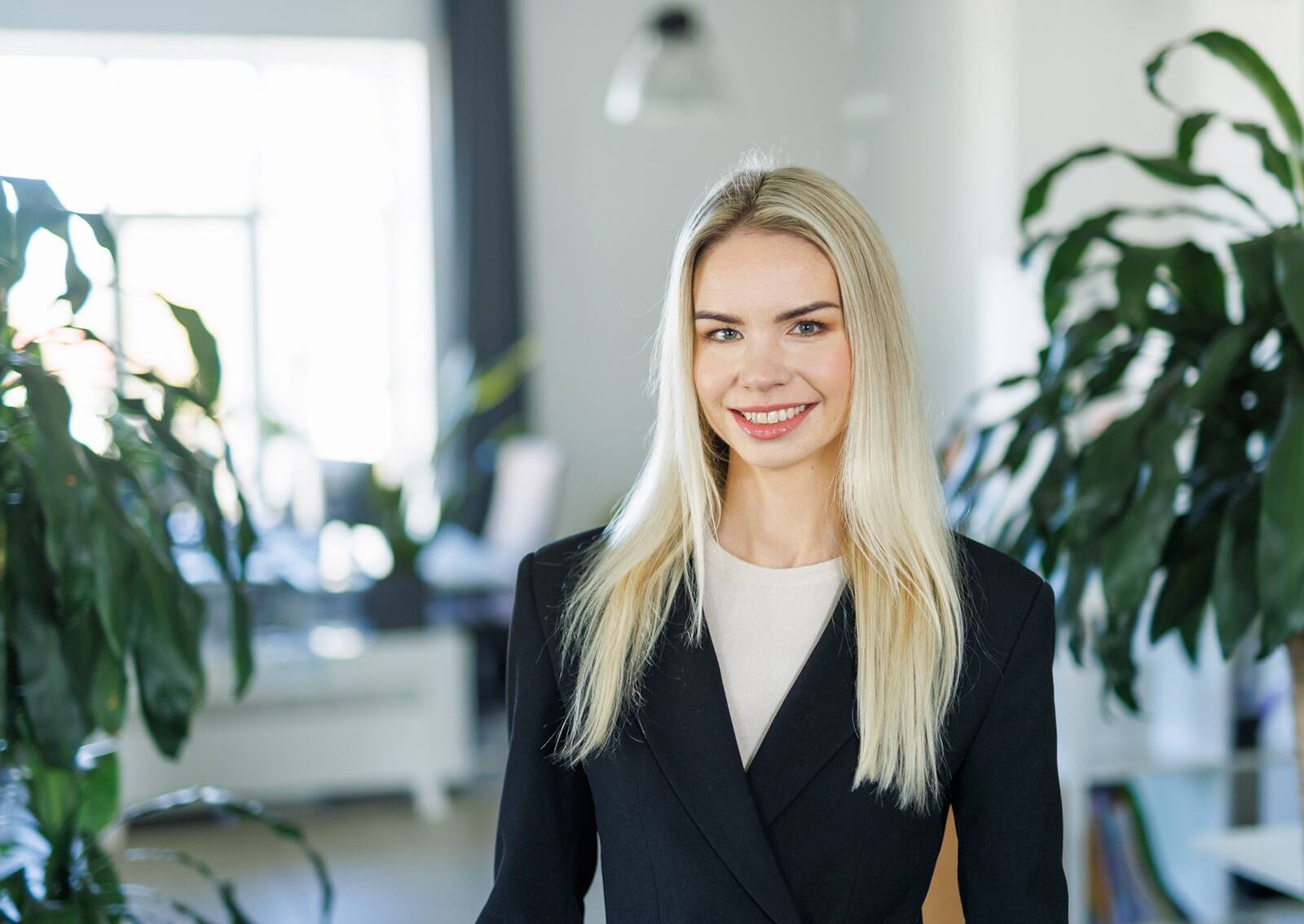 Inbanki laenude ja kaartide müügijuht Evelin Rahkema sõnul on tarbimislaenu kasutamine kodukeskkonna parandamiseks on aastaga kasvanud pea viiendiku. Foto autor: Jarek Jõepera