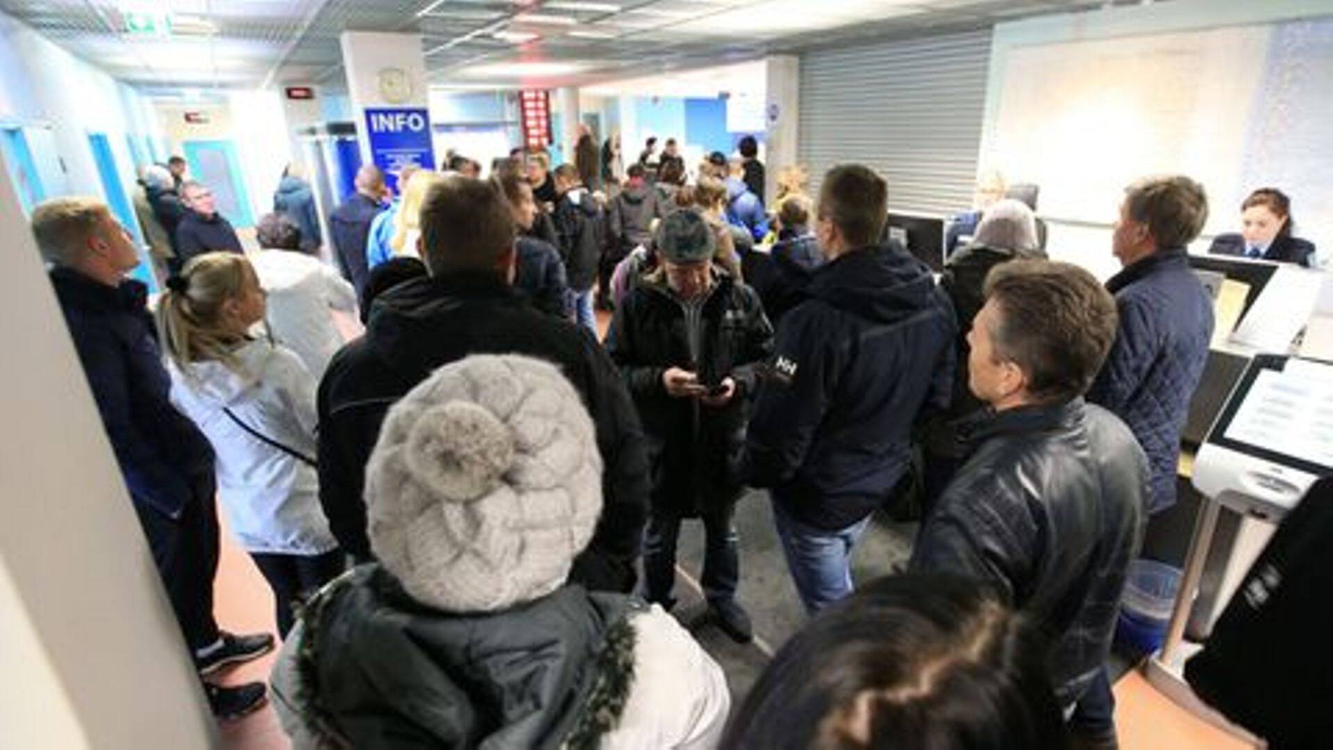 Если пожилому человеку нужна новая ID-карта