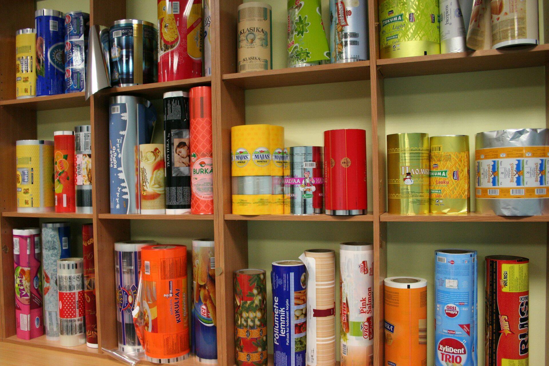 Plastitööstus Estiko-Plastar on investeerinud uutesse tootmistehnoloogiatesse, et parendada nii toodete kvaliteeti kui ka tootlikkust. Uusi kliente püütakse uudsete lahendustega, mitte lihtsalt hinnaga konkureerides.