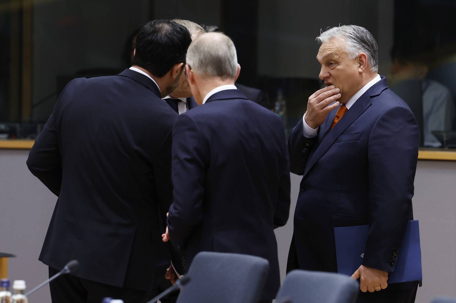 Ungari peaminister Viktor Orban (paremal) otsustas taas jääda eriarvamusele.