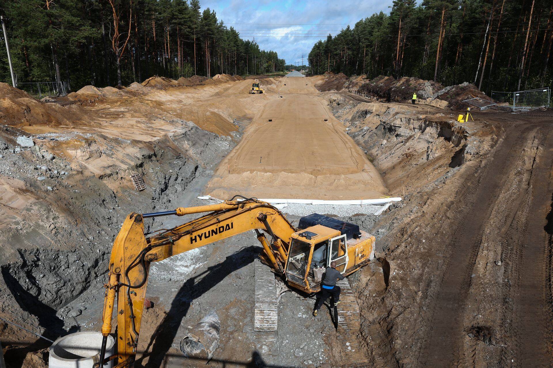 Riik hakkab kevadel Rail Balticu aluse maa omanikele hinnapakkumisi tegema