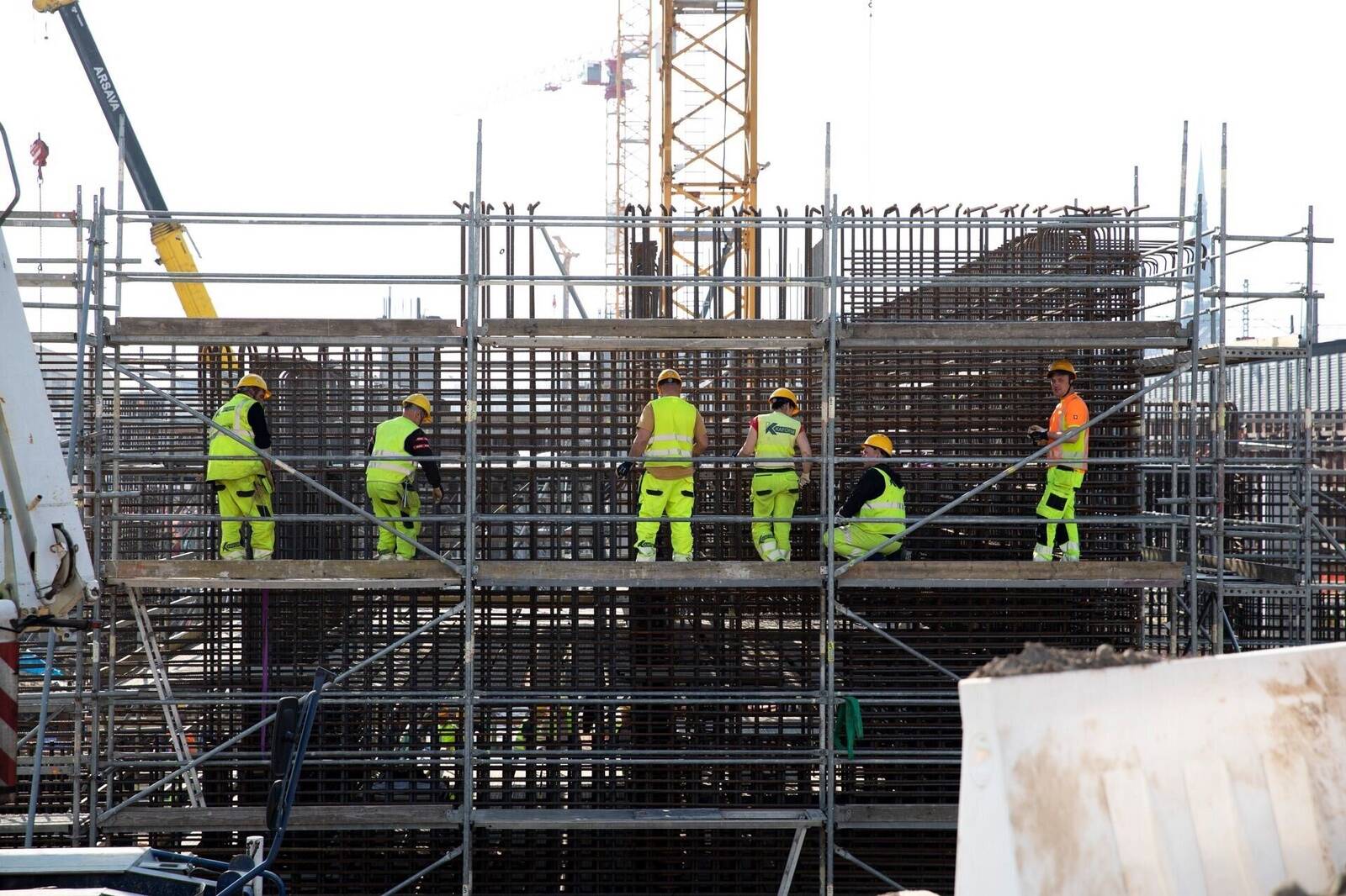 В марте было ликвидировано более 2000 компаний из строительного сектора, на долю строительных компаний приходится более четверти всех дел о банкротстве.
