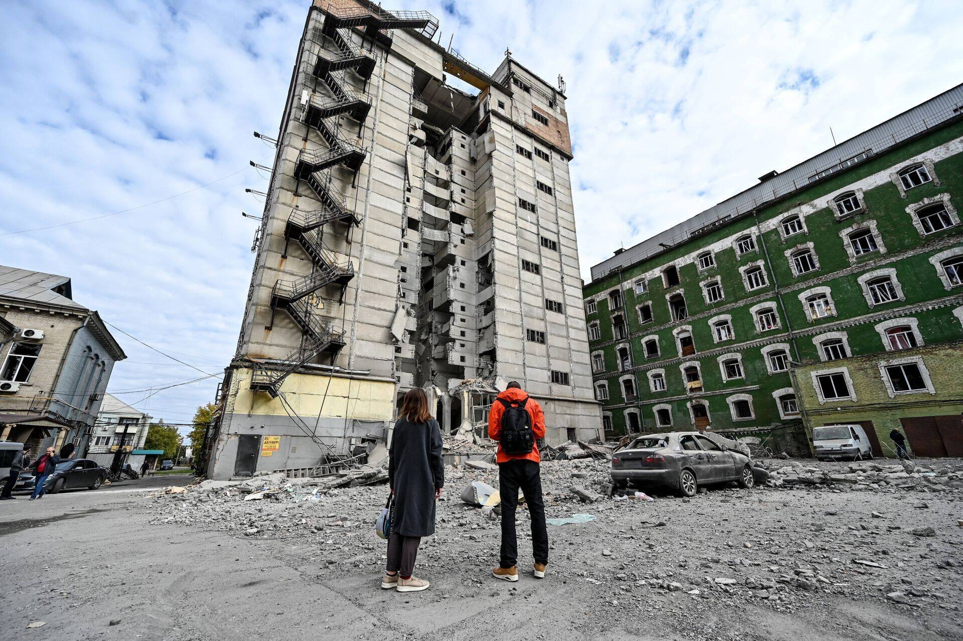 Спасательный департамент и эстонские общественные организации поставят в Украину электрогенераторы, кризисные продуктовые наборы и теплые вещи.