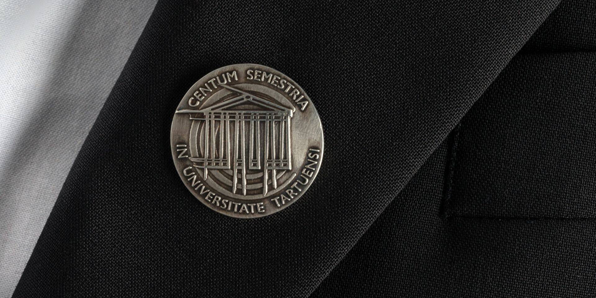 Teenetemärk "100 semestrit Tartu Ülikoolis