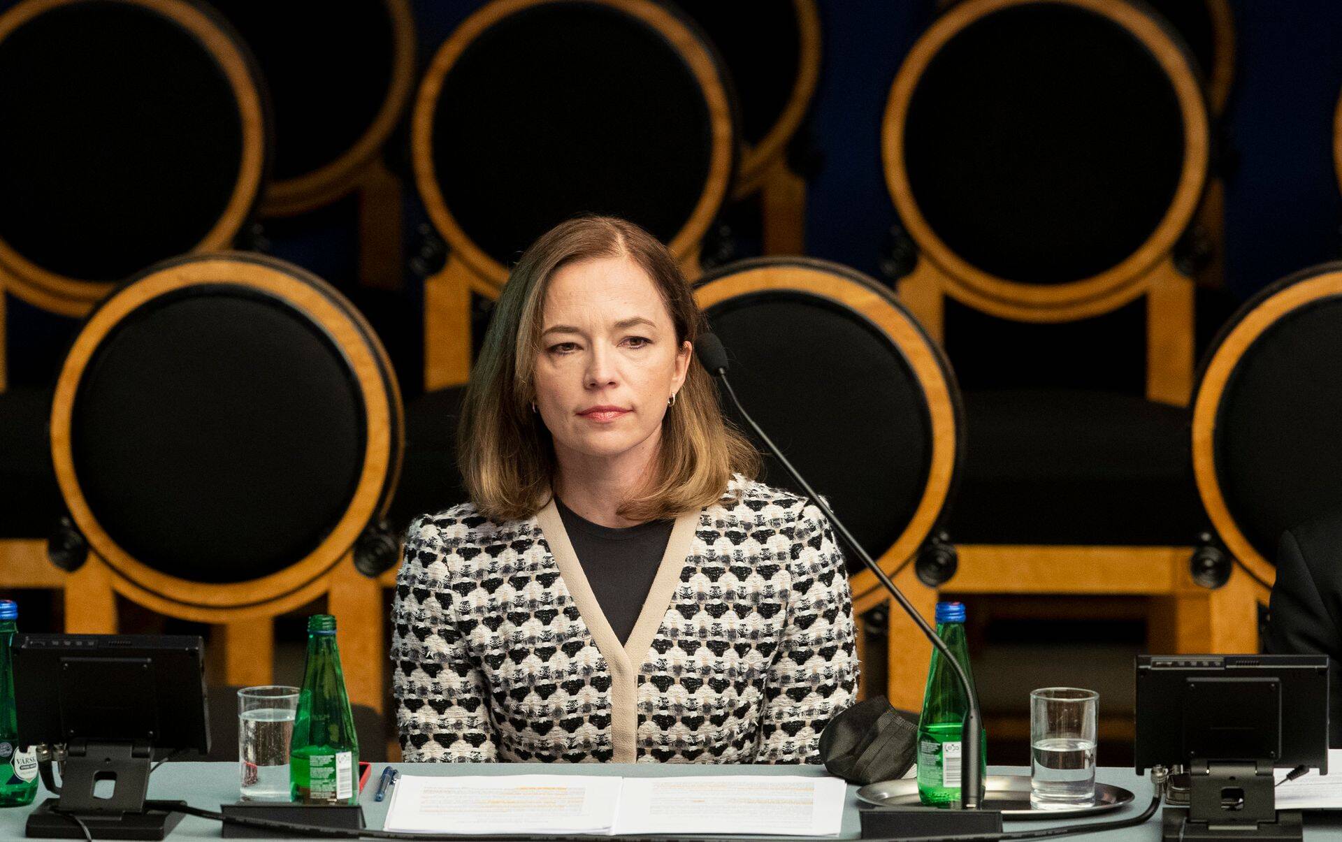 Министр образования и науки Лийна Керсна подала в пятницу премьер-министру Кае Каллас прошение об отставке.