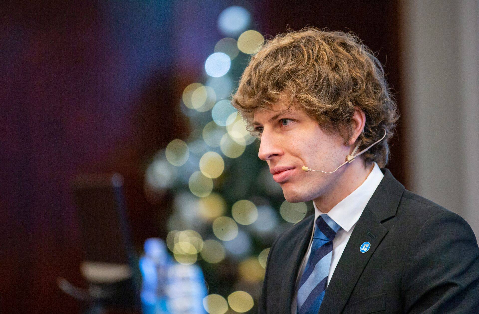 Sotsiaalminister Tanel Kiige sõnul on alampalga puhul eesmärk jõuda vähemalt 40 protsendini keskmisest palgast.