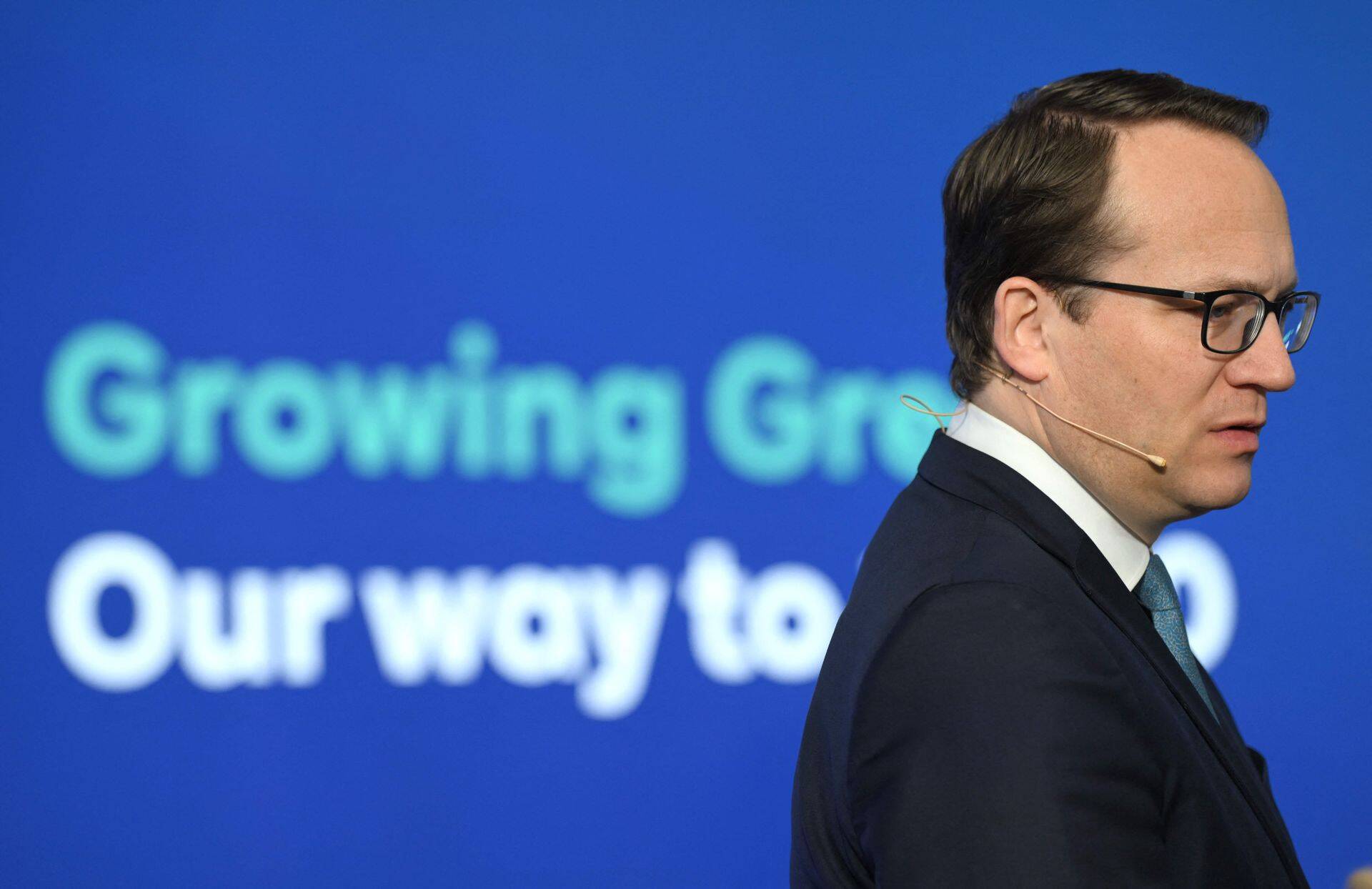 Сокращение поставок газа из России, по словам главы немецкой энергетической компании RWE Маркуса Креббера, уже дает о себе знать.